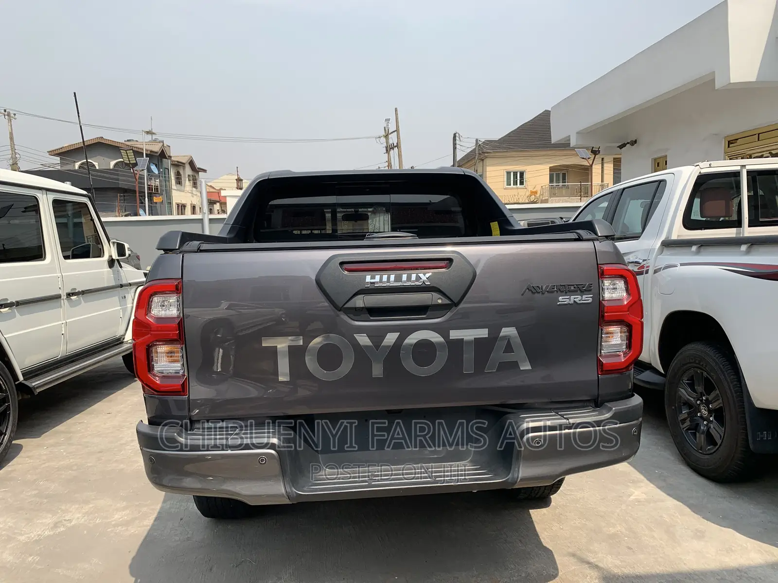 New Toyota Hilux 2022 Gray