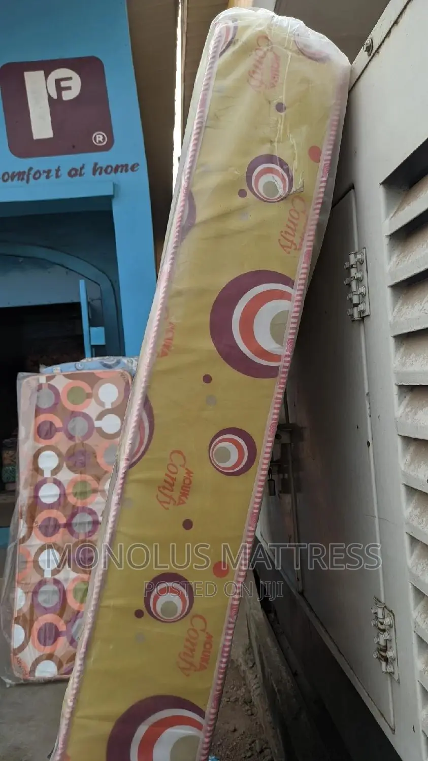3 1⁄2 by 6 by 8 Mouka Foam Comfy Mattress in Mowe Ibafo