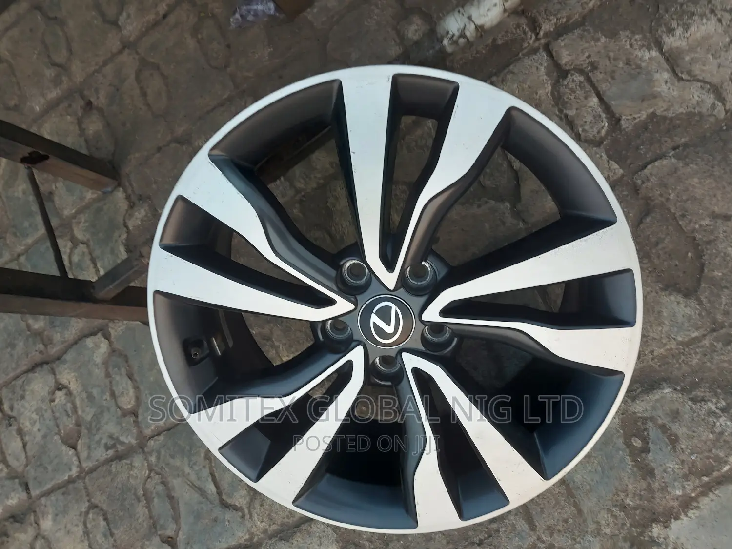 Lexus Alloyed Rim18!