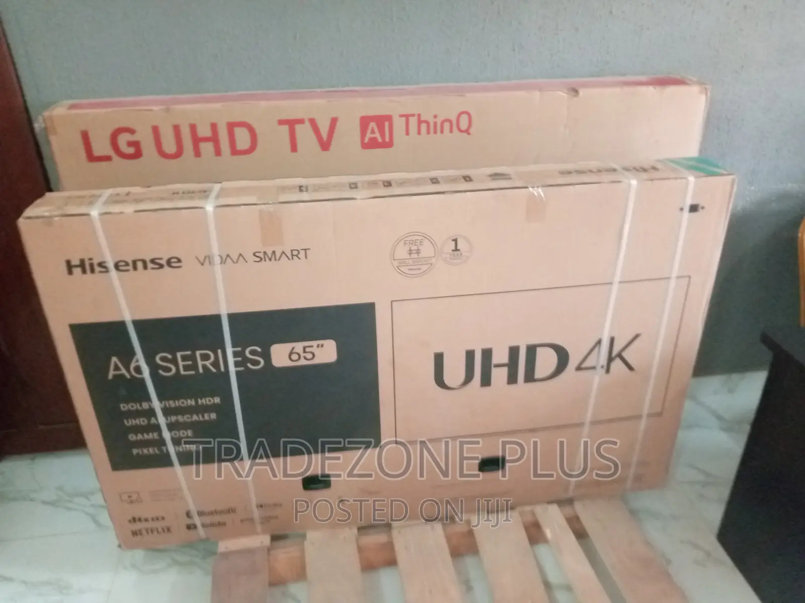 65" Hissense Smart Tv