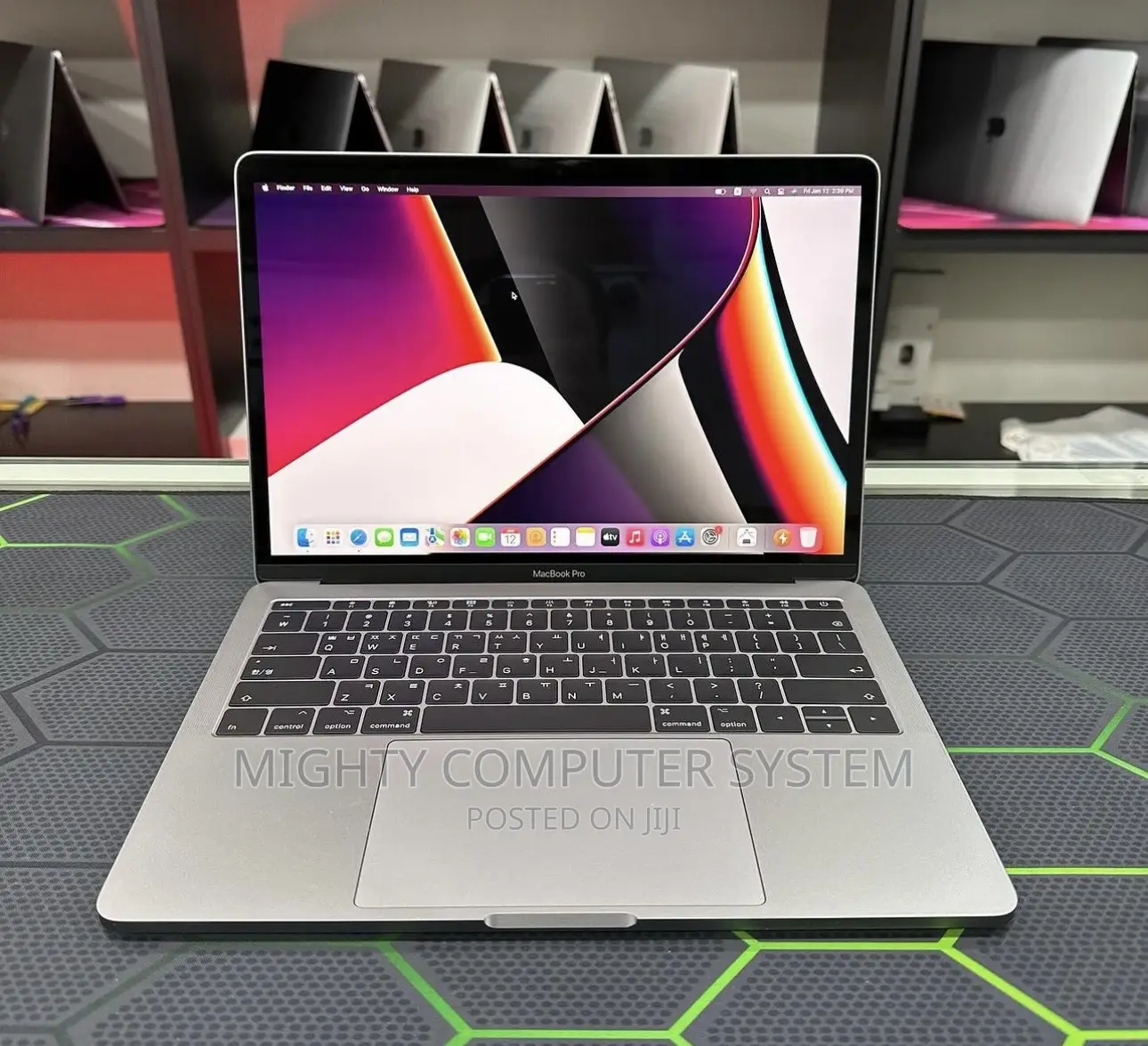 Laptop Apple MacBook Pro 2017 8GB Intel Core i5 SSD 256GB