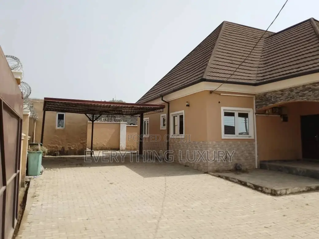 Furnished 4bdrm Bungalow in Scc Ushafa for rent
