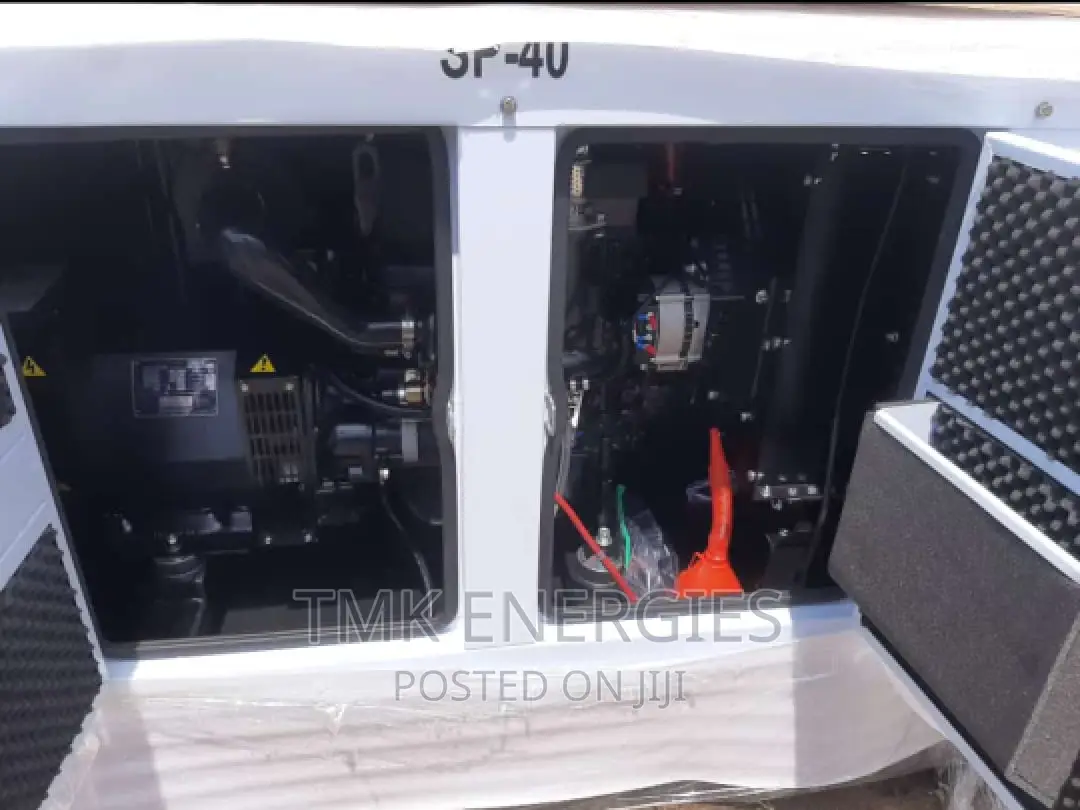 40KVA Perkins Soundproof Diesel Gen
