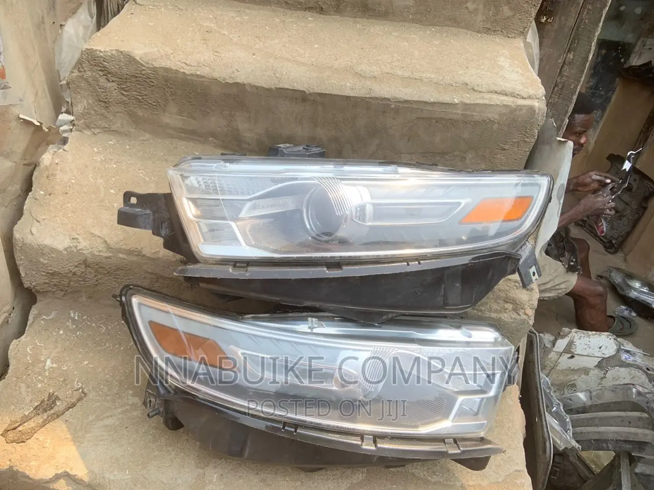 Ford Taurus Headlamp 2013