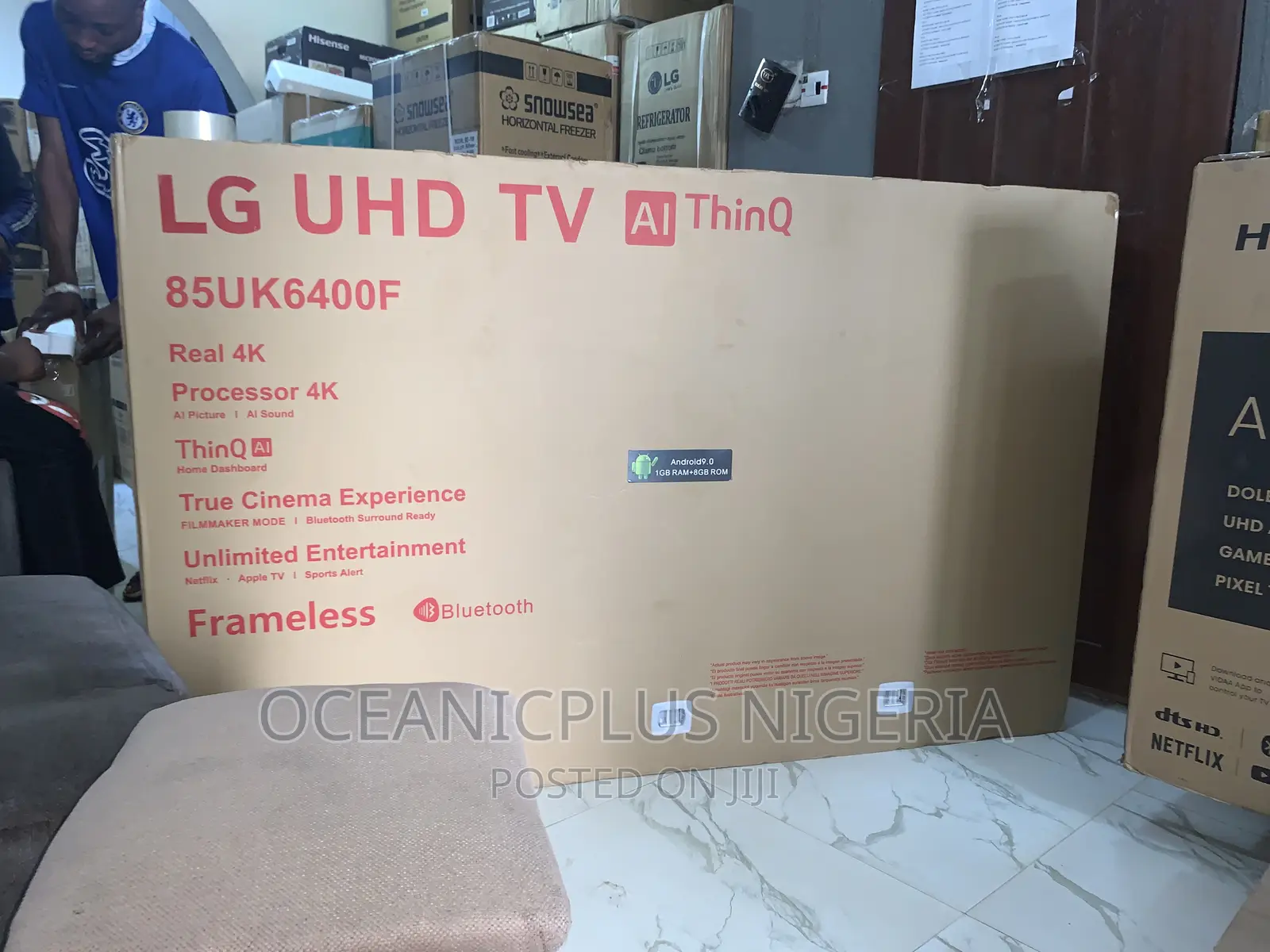 LG 85'' Smart Tv: Your Personal Theater
