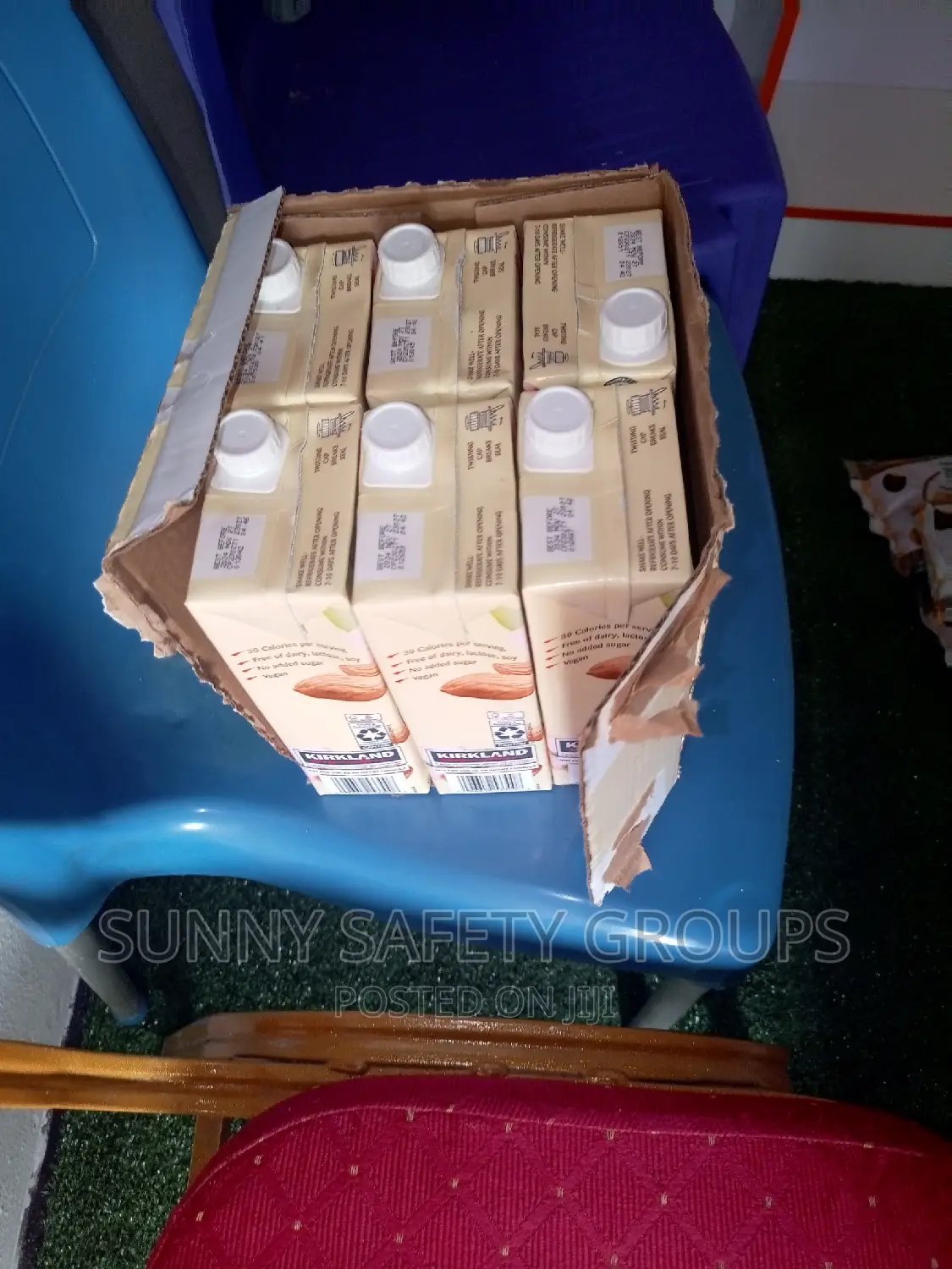 Kirkland Almond Milk, Unsweetened, Healthy by 6