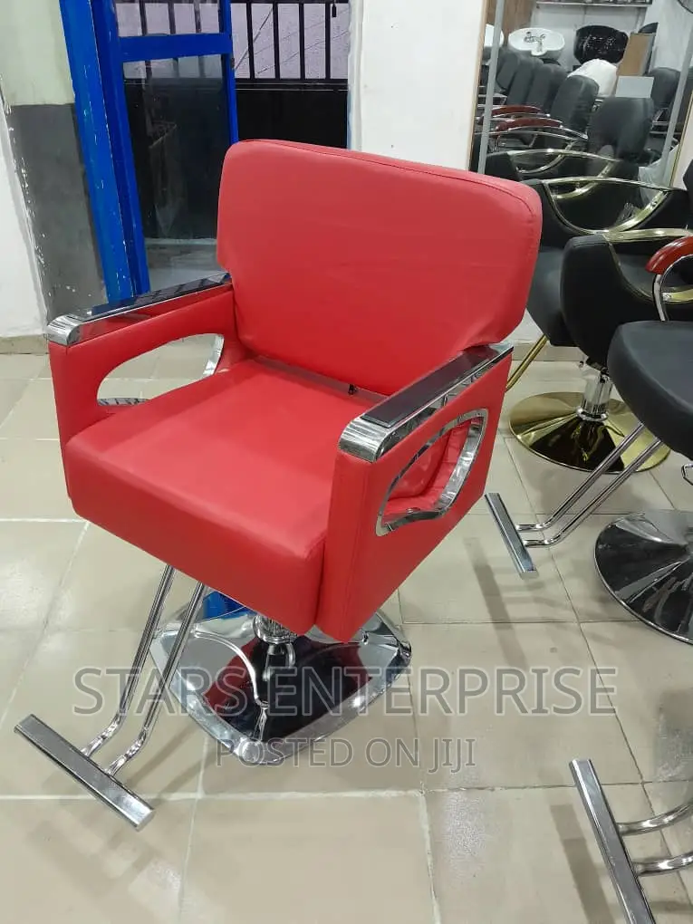 Saloon Chair With Foot Rest