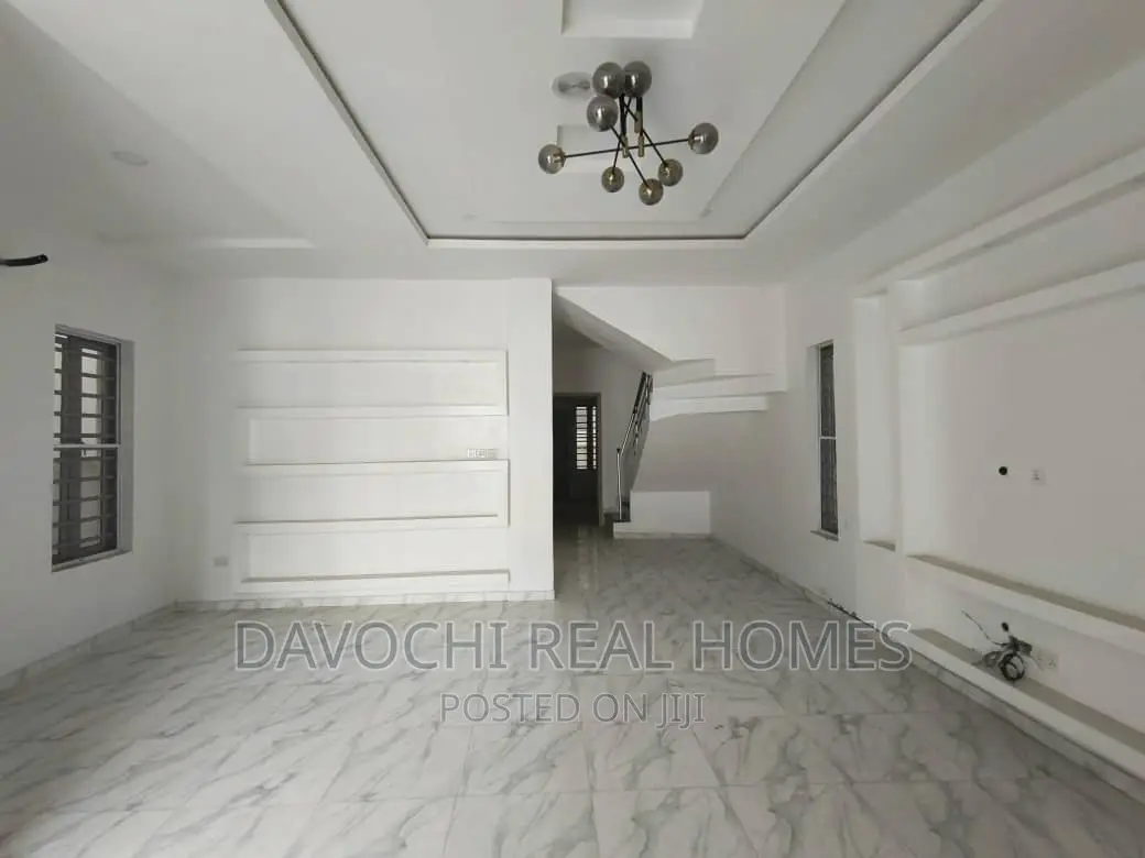 4bdrm Duplex in Chevron, Lekki for rent