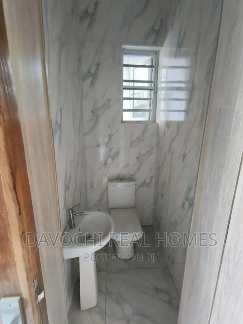 4bdrm Duplex in Chevron, Lekki for rent