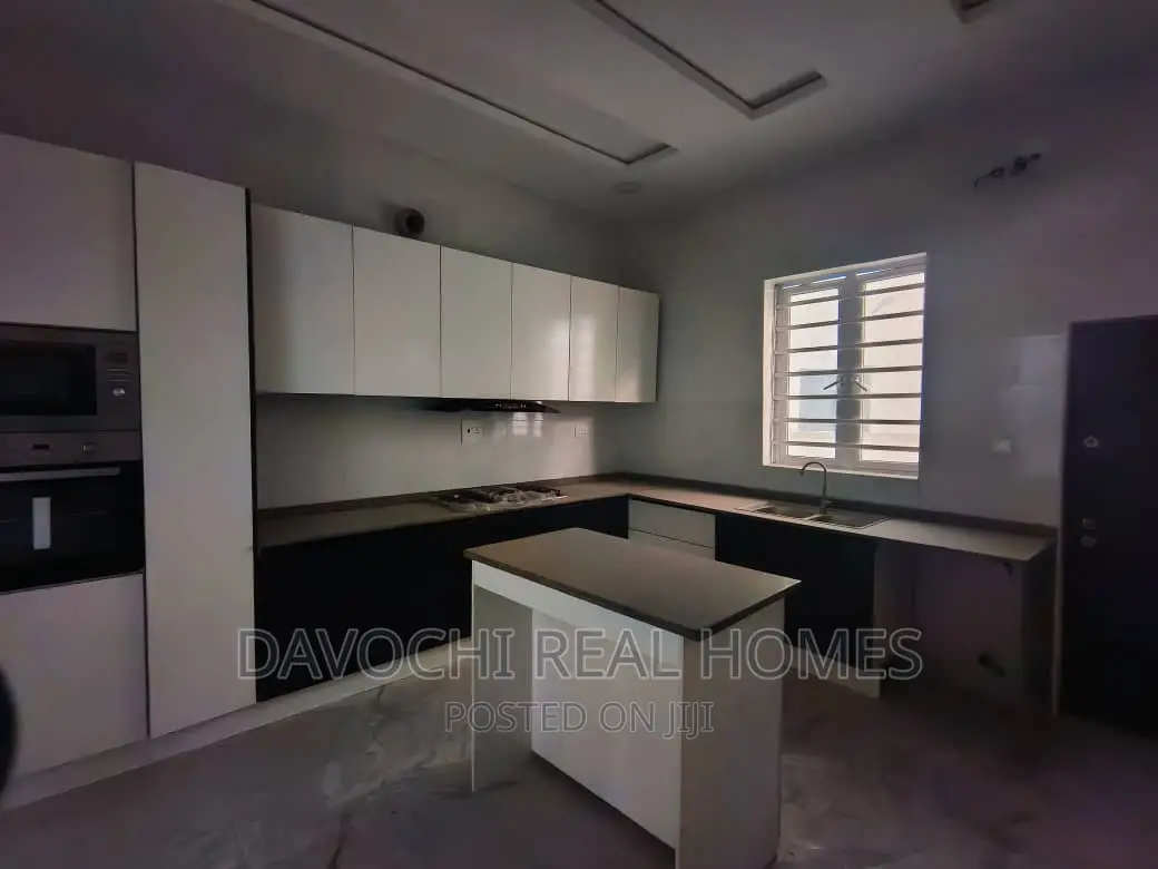 4bdrm Duplex in Orchid Road, Lekki for rent
