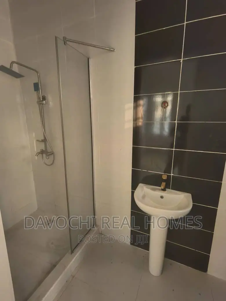4bdrm Duplex in Orchid Road, Lekki for rent