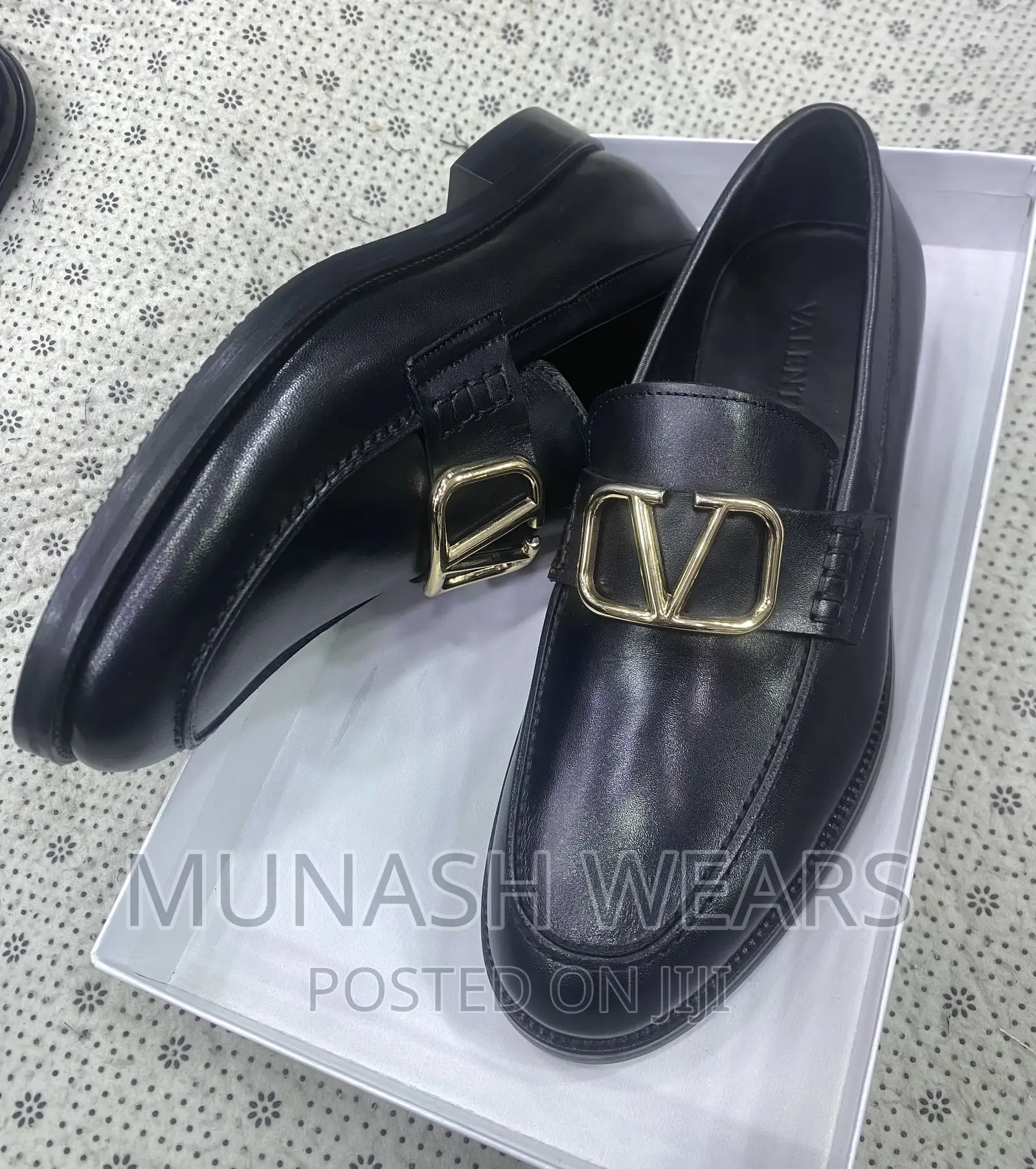 Original Italian Valentino Luxury Shoe
