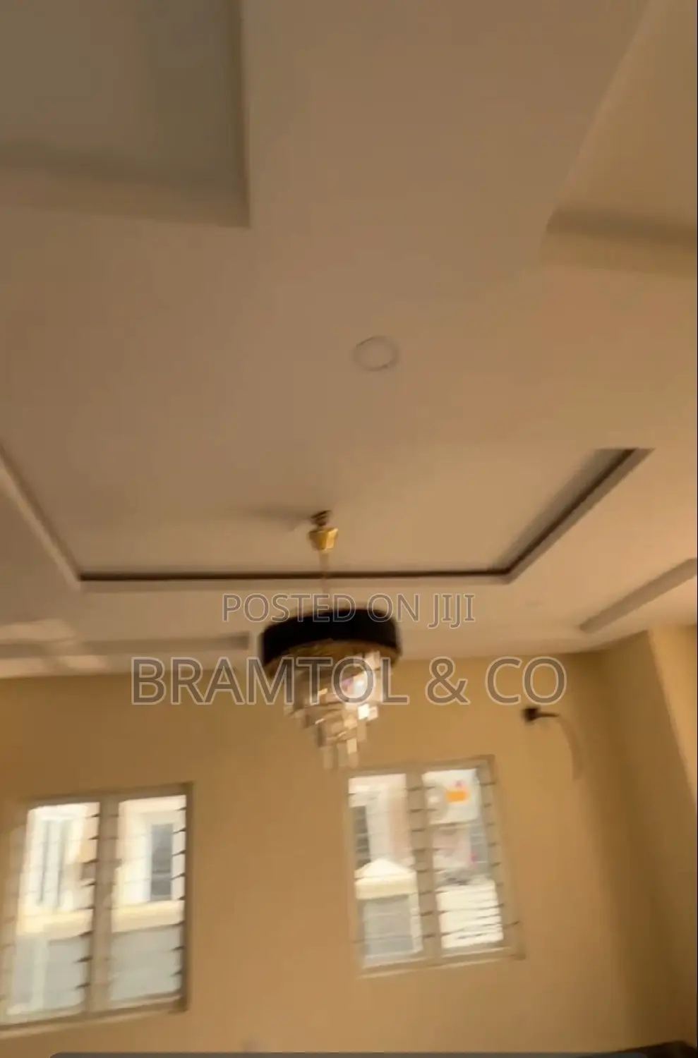 5bdrm Duplex in Kaura for rent