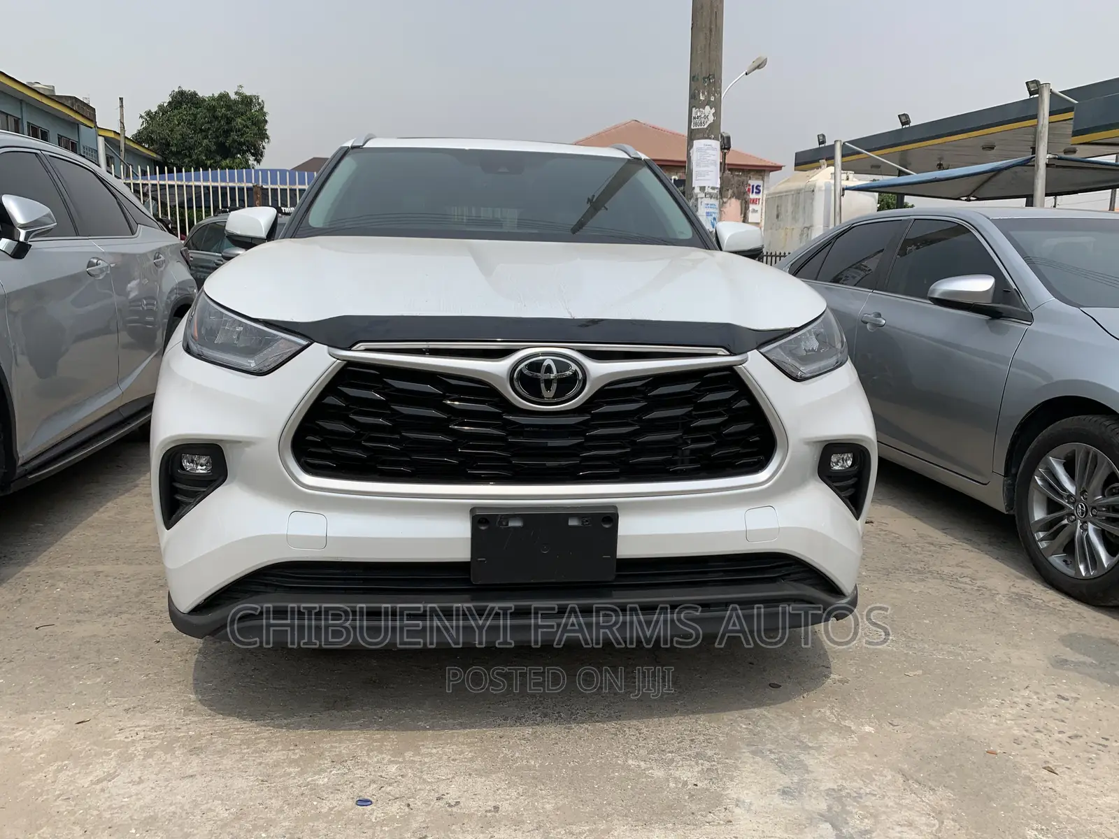 Toyota Highlander XLE 2022 White