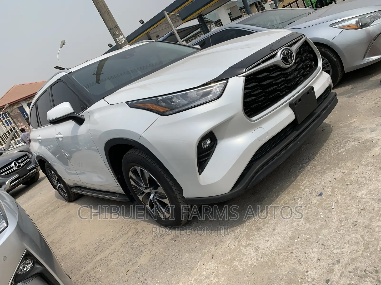 Toyota Highlander XLE 2022 White