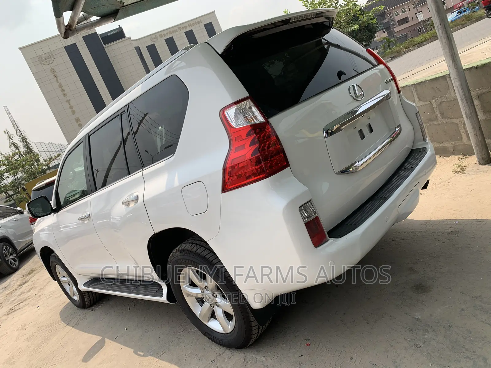 Lexus GX 460 Premium 2011 White