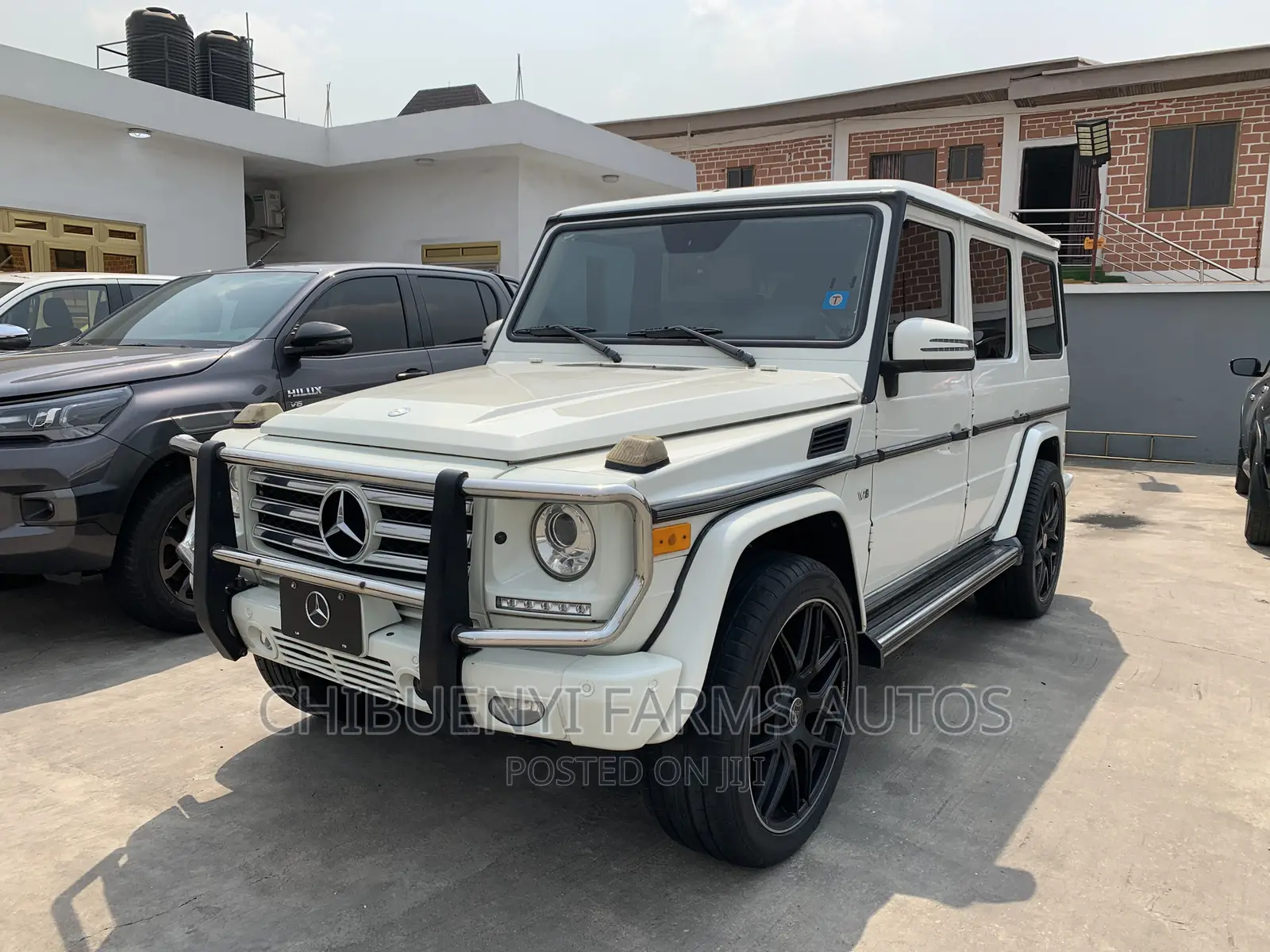 Mercedes-Benz G-Class Base G 550 AWD 2013 White