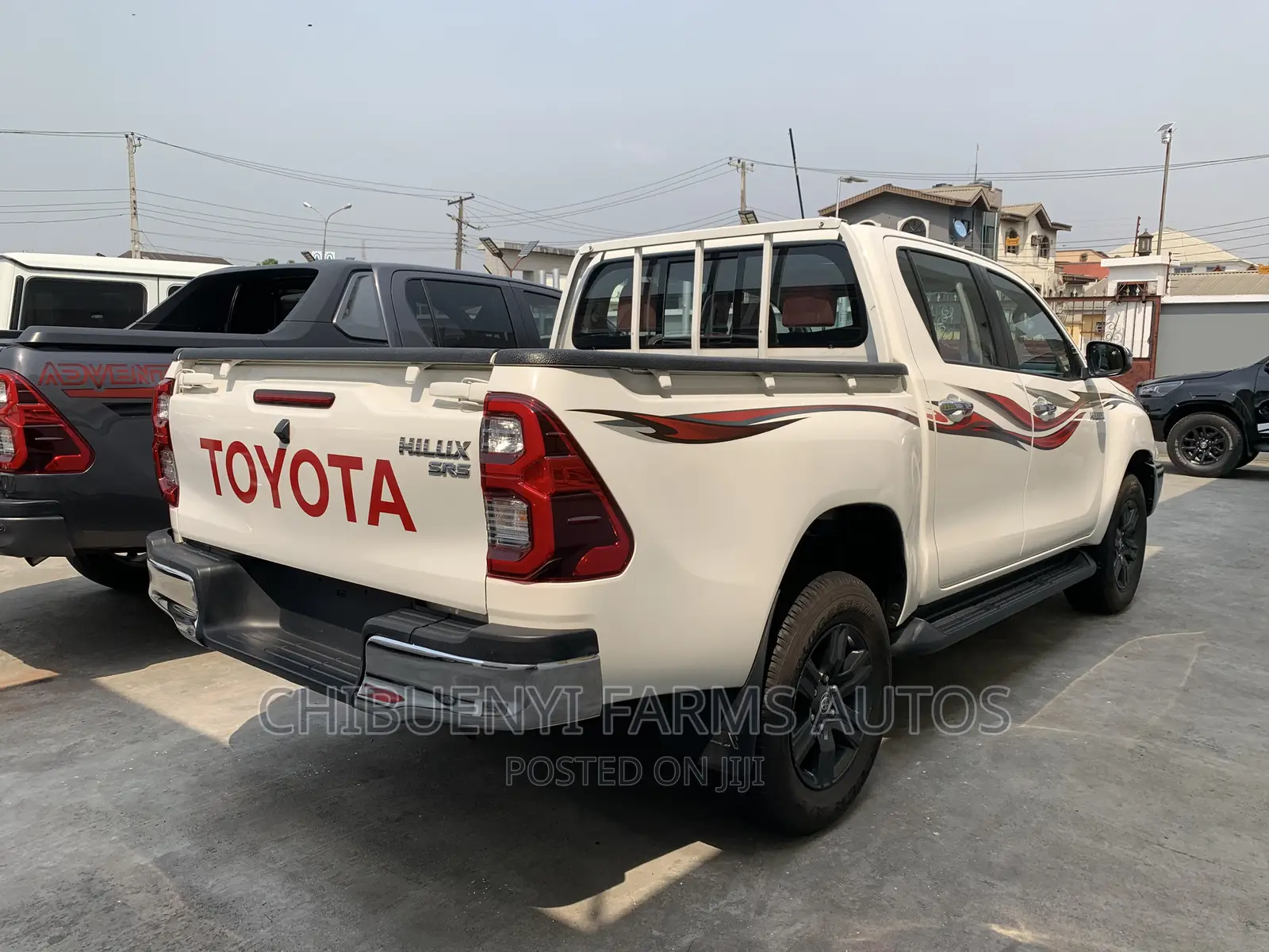 New Toyota Hilux 2022 White