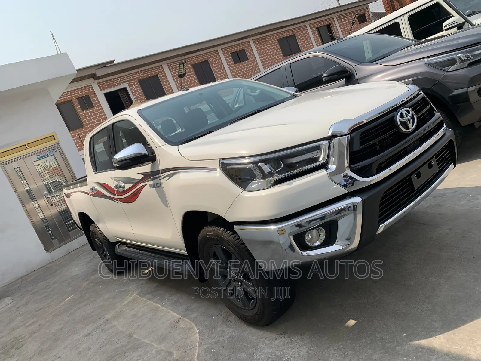 New Toyota Hilux 2022 White