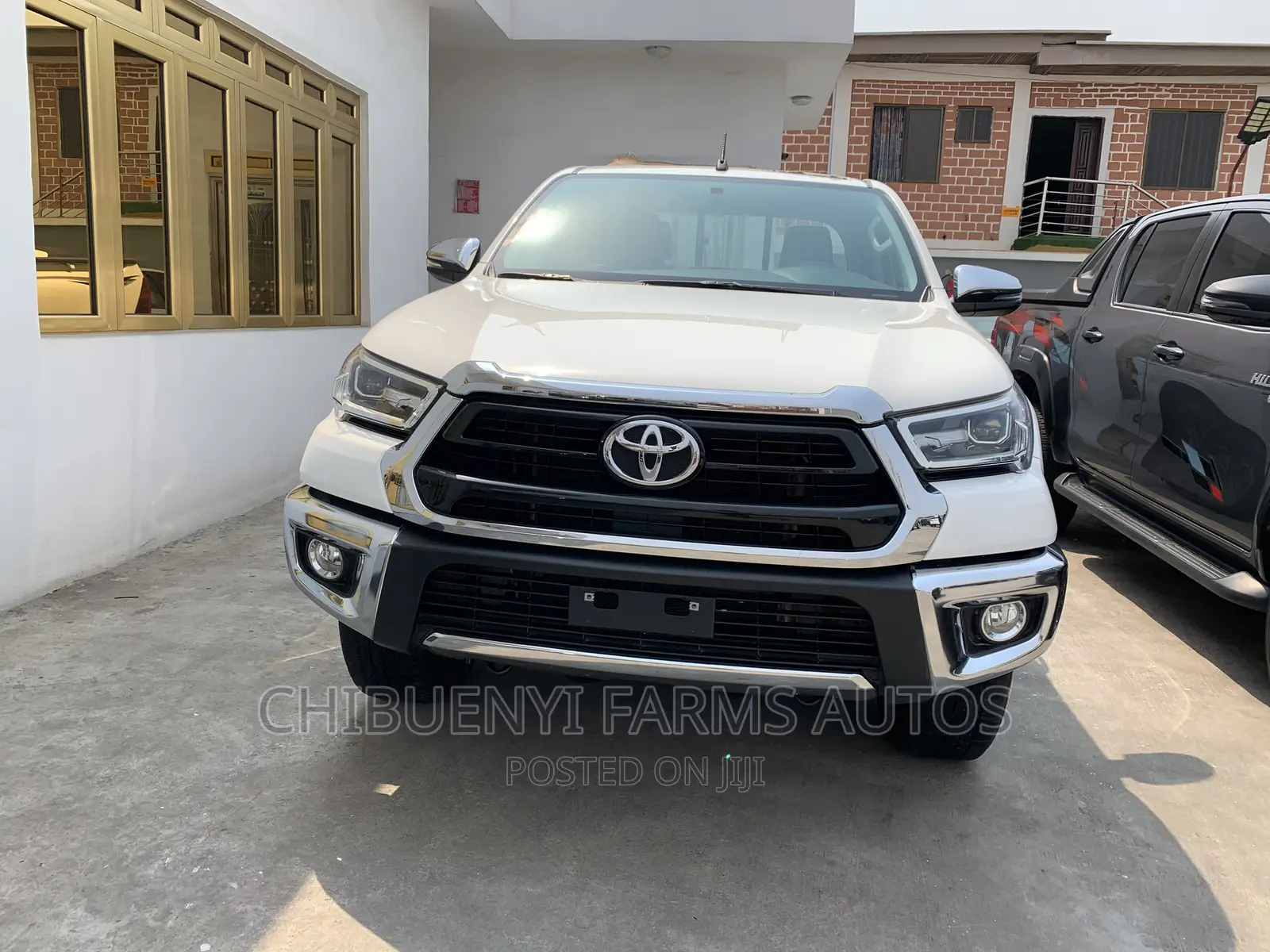 New Toyota Hilux 2022 White