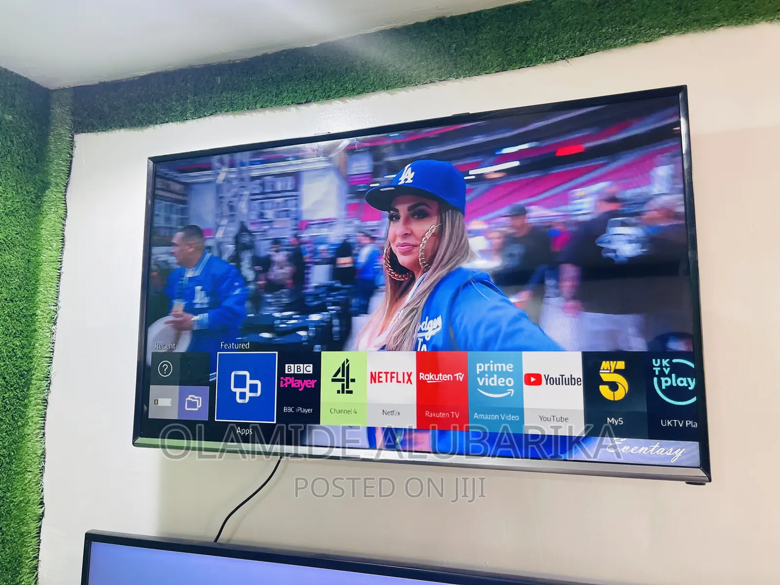 Samsung 32” FHD Smart Tv Full Smart Apps With Bluetooth