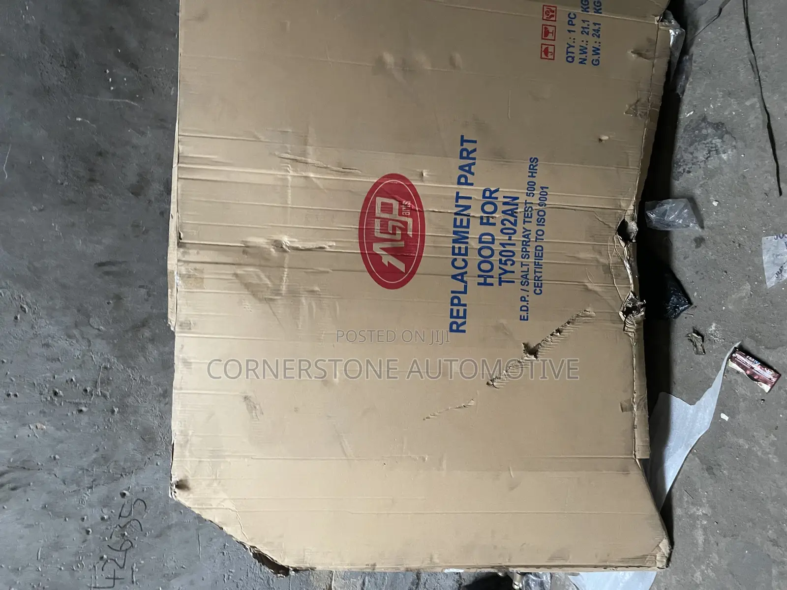 Bonnet Lx 570 2019