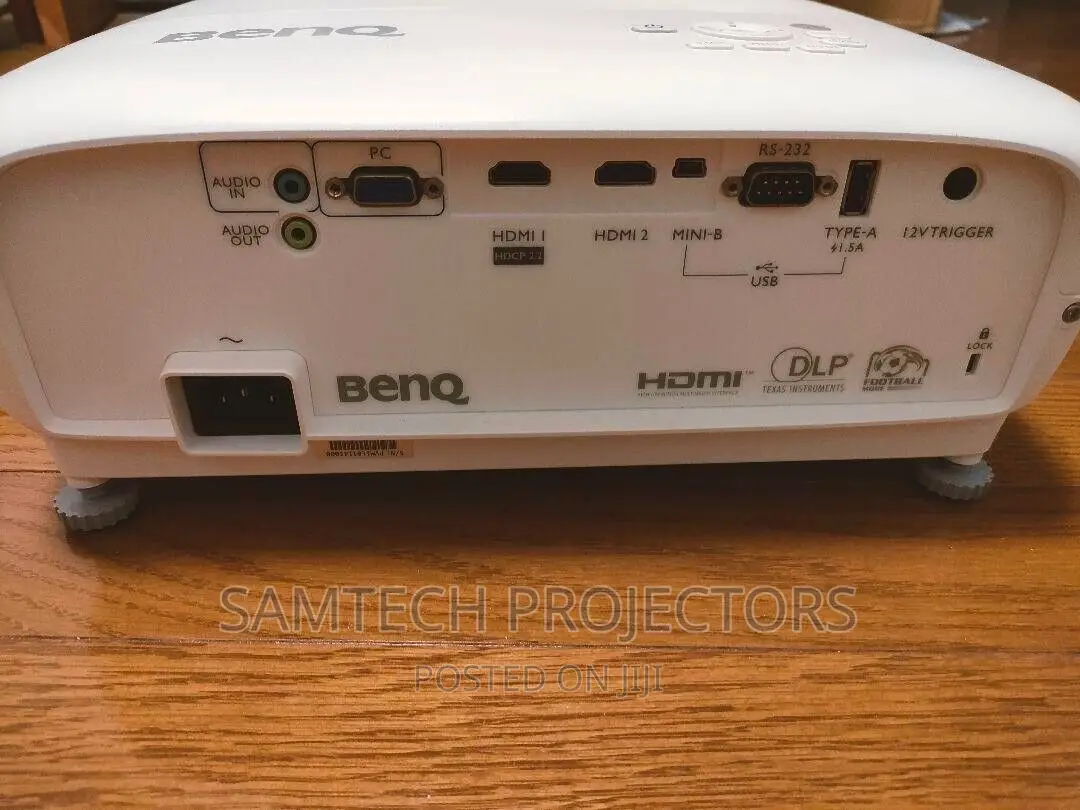 Superb 4k HDR Cinema For Bright Room