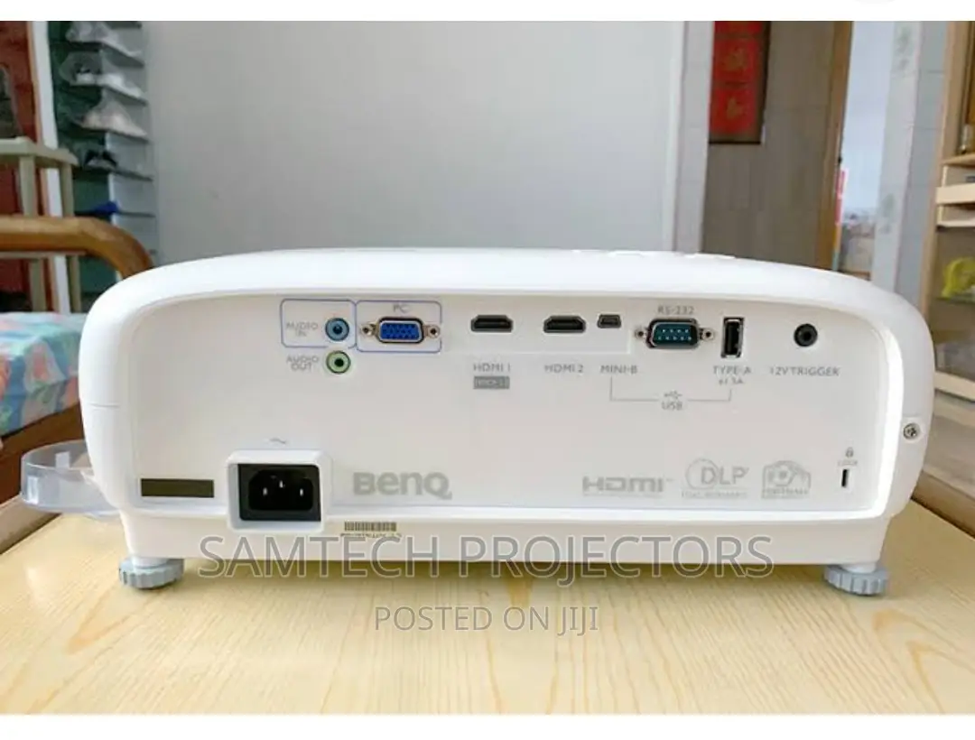 Superb 4k HDR Cinema For Bright Room