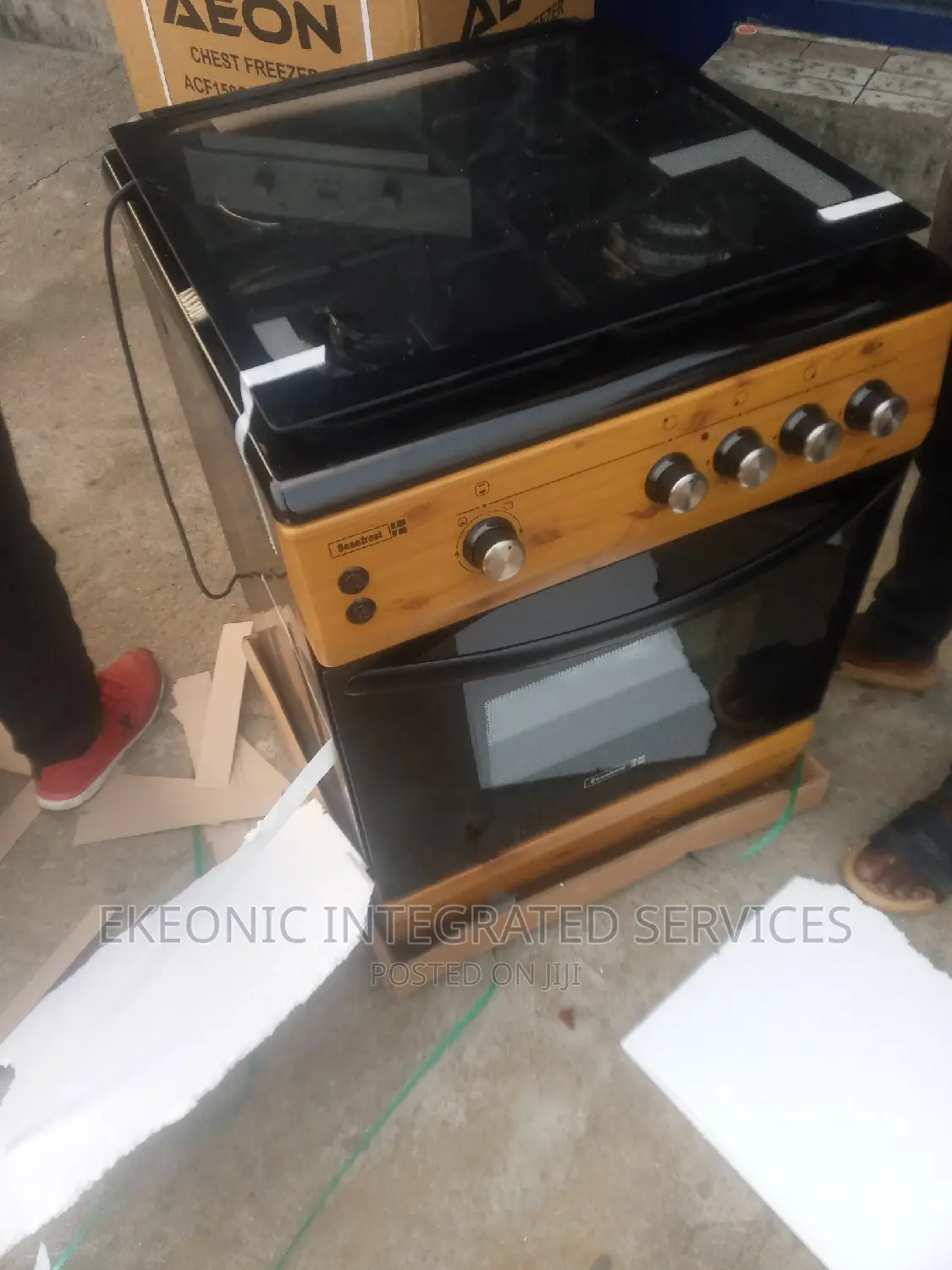 Gas Oven With 3 Gas Burners +1 Hot Plate