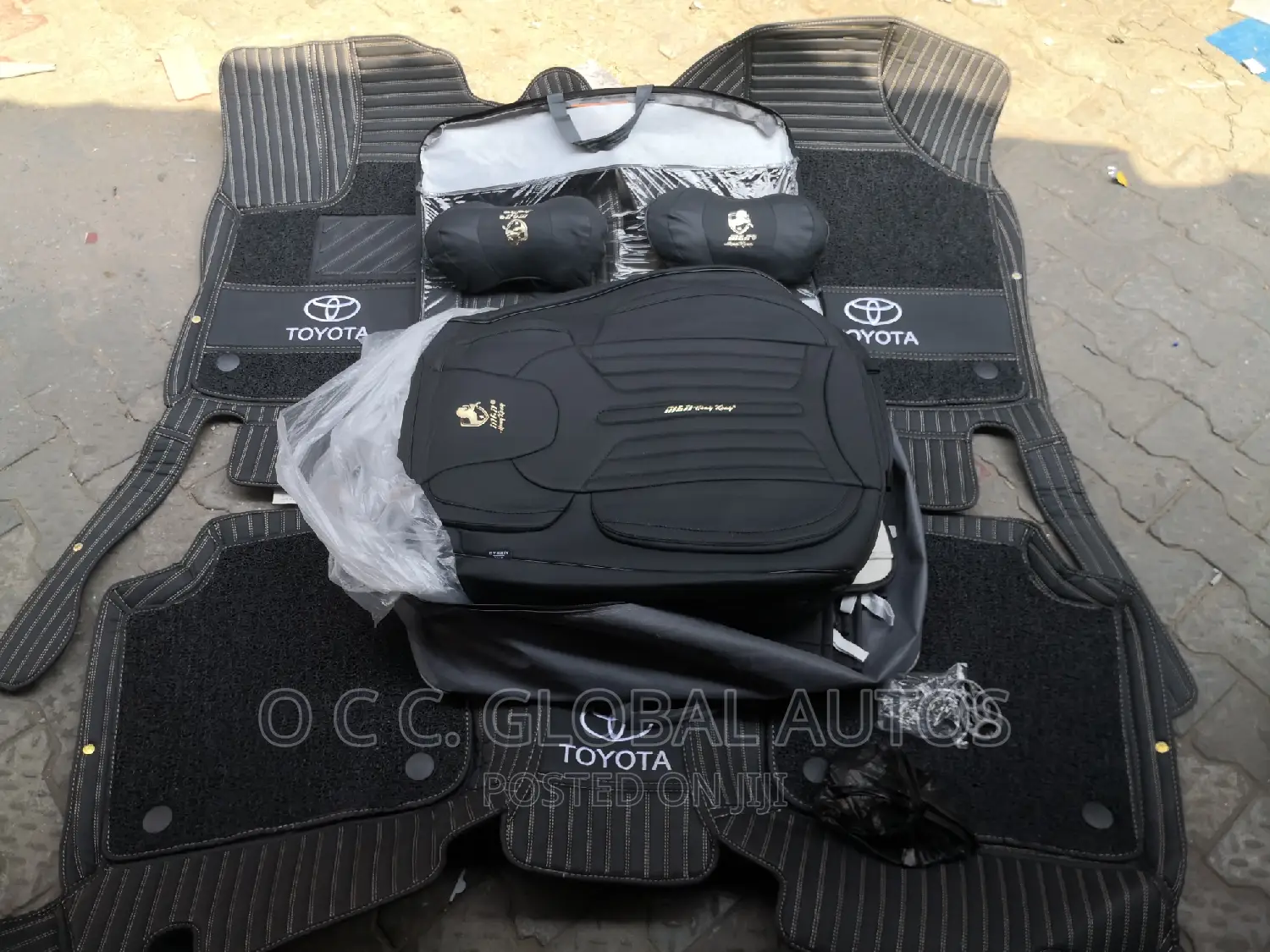 Foot Mart and Seat Cover for Venza 2010
