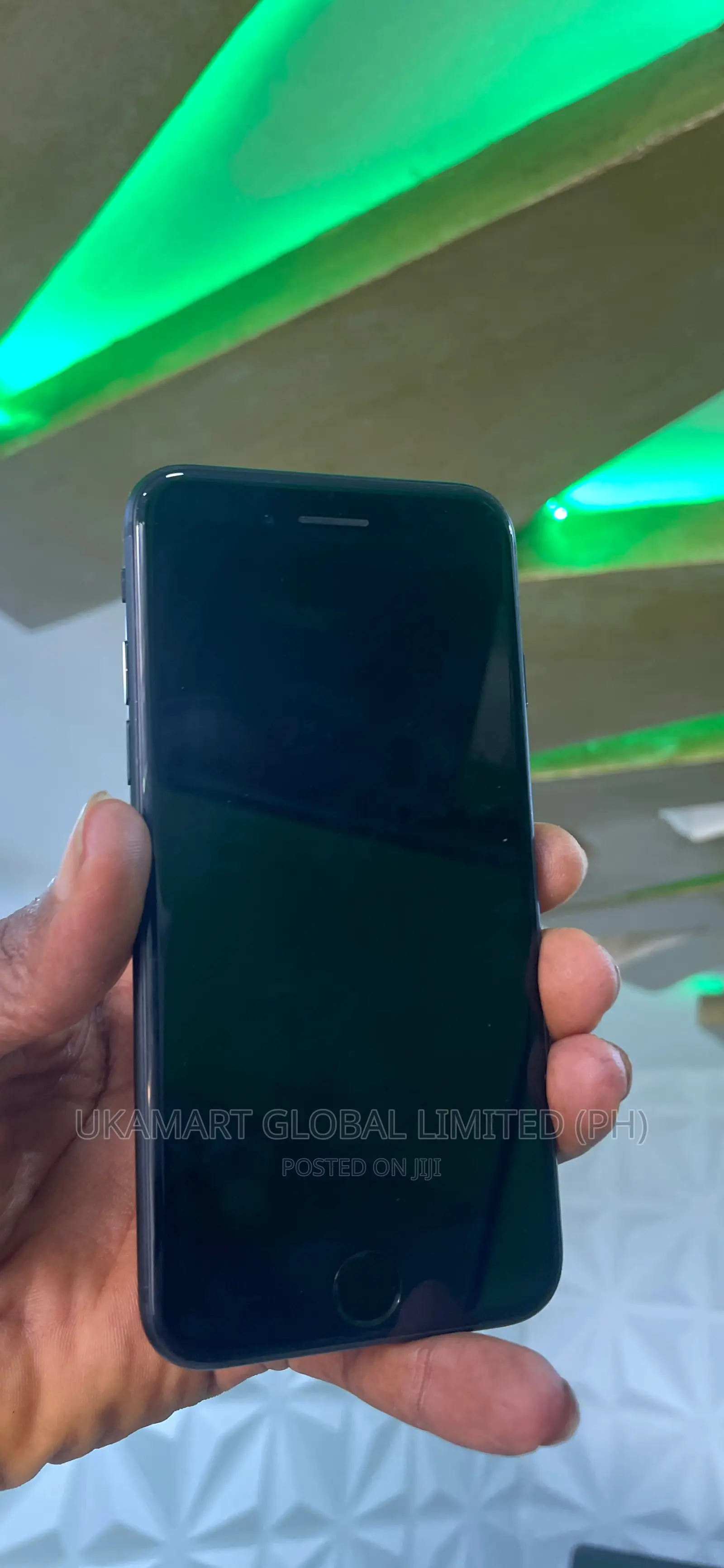 Apple iPhone 7 32 GB Black