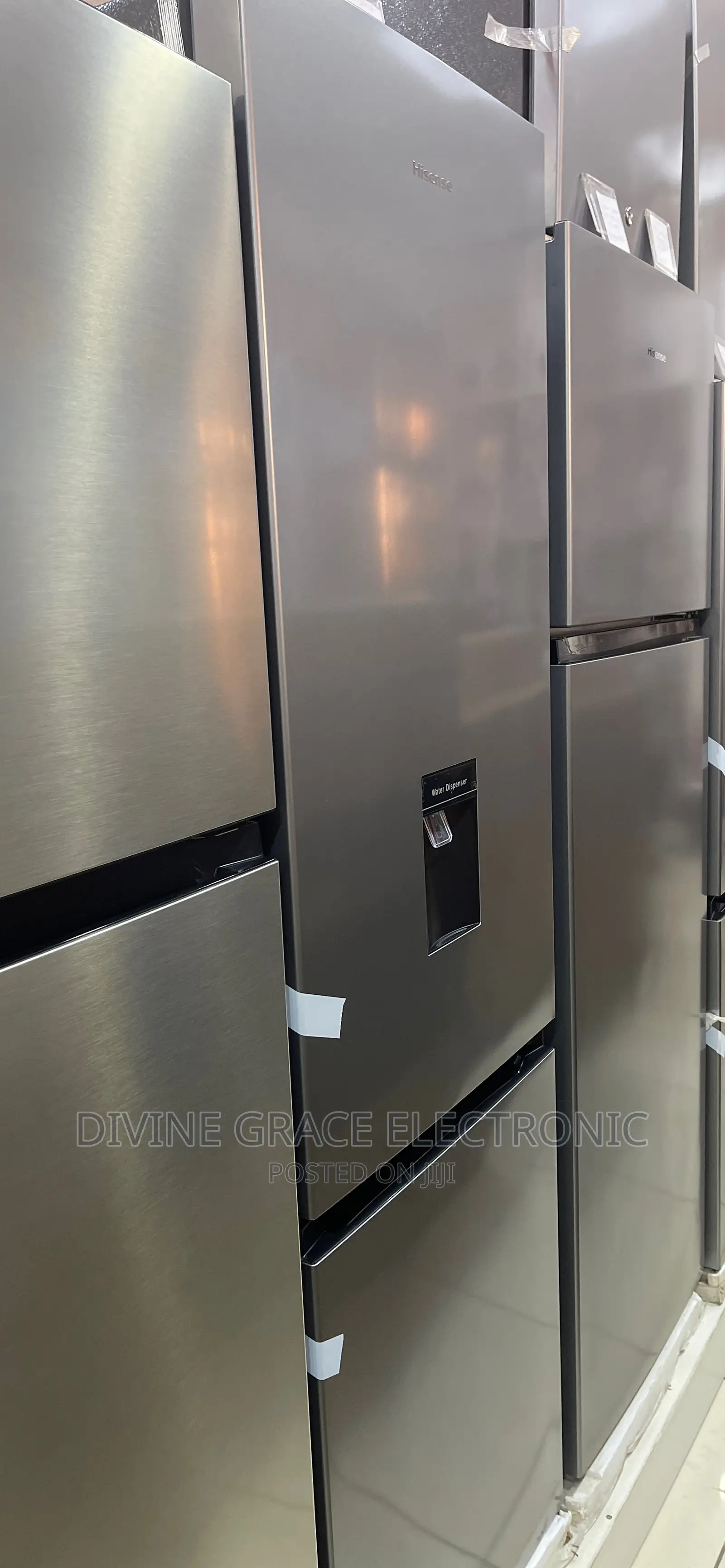 264litres Hisense Double Door Water Dispenser Refrigertor