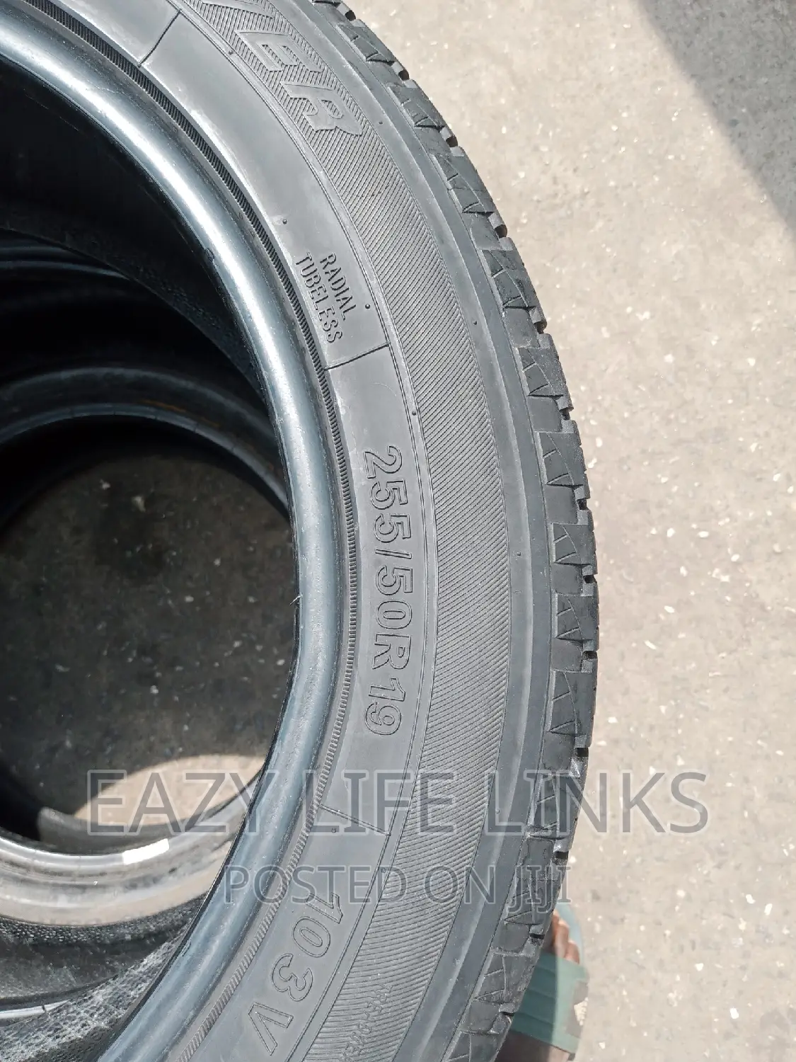255/50r19 Tokunbo Tires