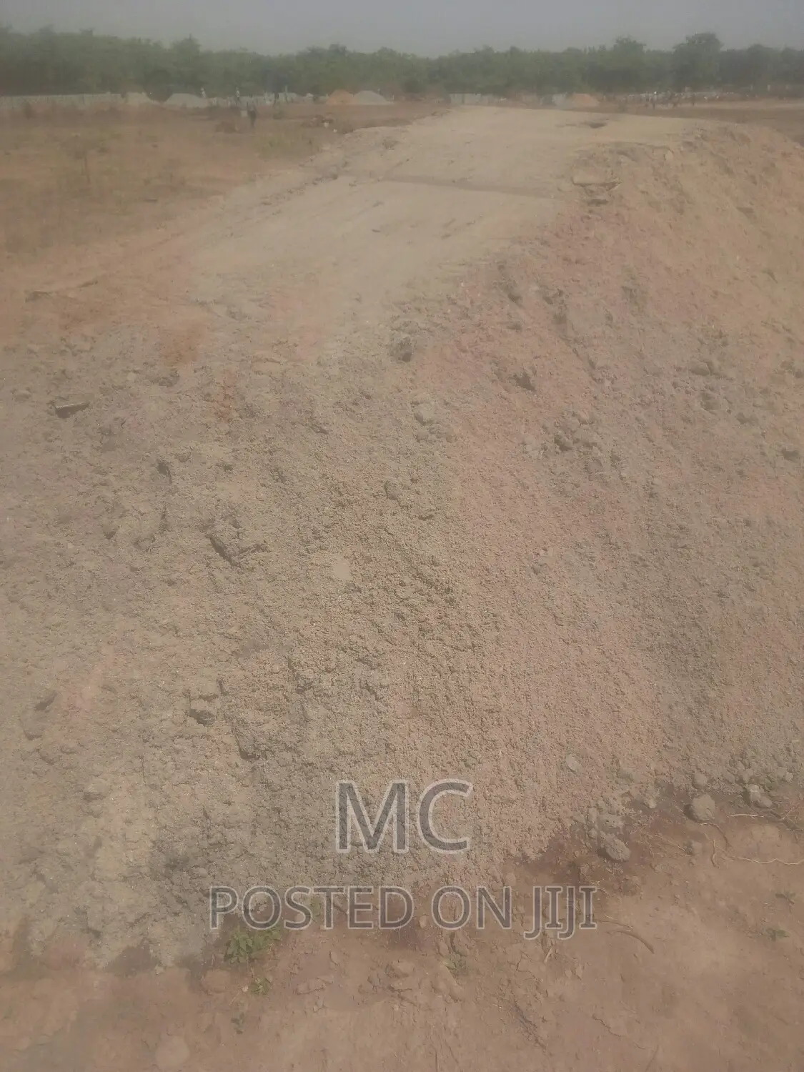 Sharp Sand, Plaster Sand, Gravel, Laterite, Dust Supplier