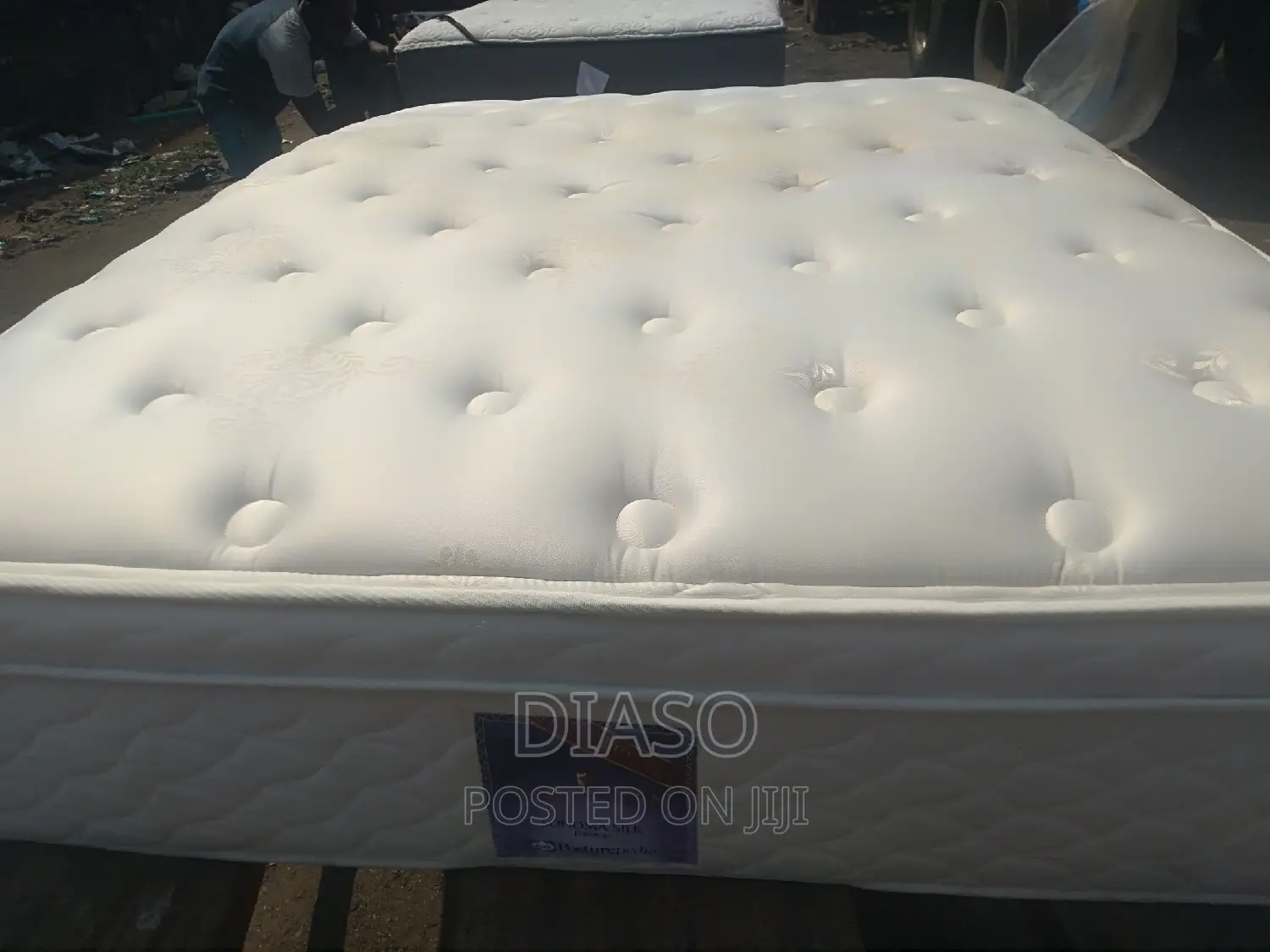 Order for Your Usa 4by6 12inches Hybrid Mattress Get 1 Pil