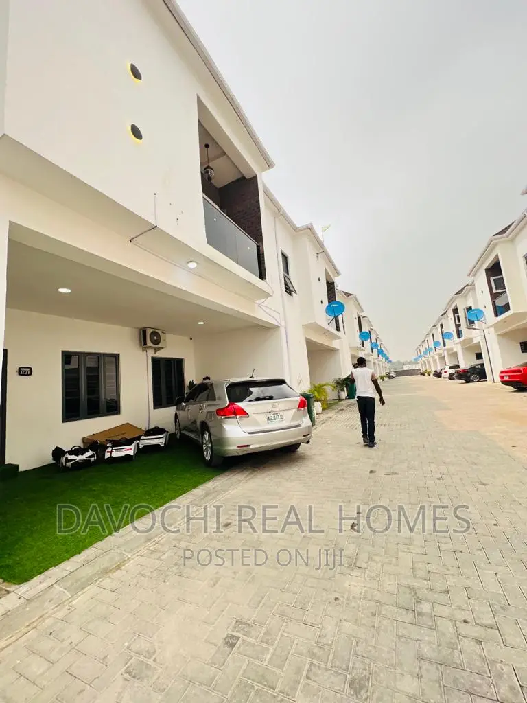 4bdrm Duplex in Orchid Road, Lekki for rent