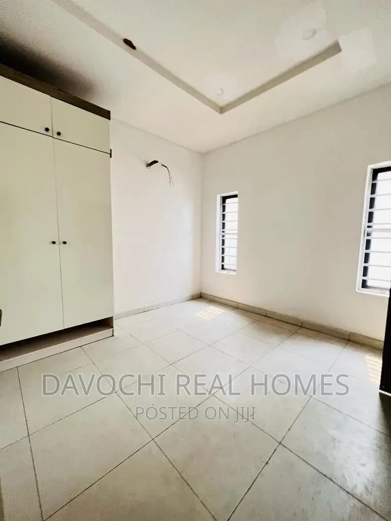4bdrm Duplex in Orchid Road, Lekki for rent