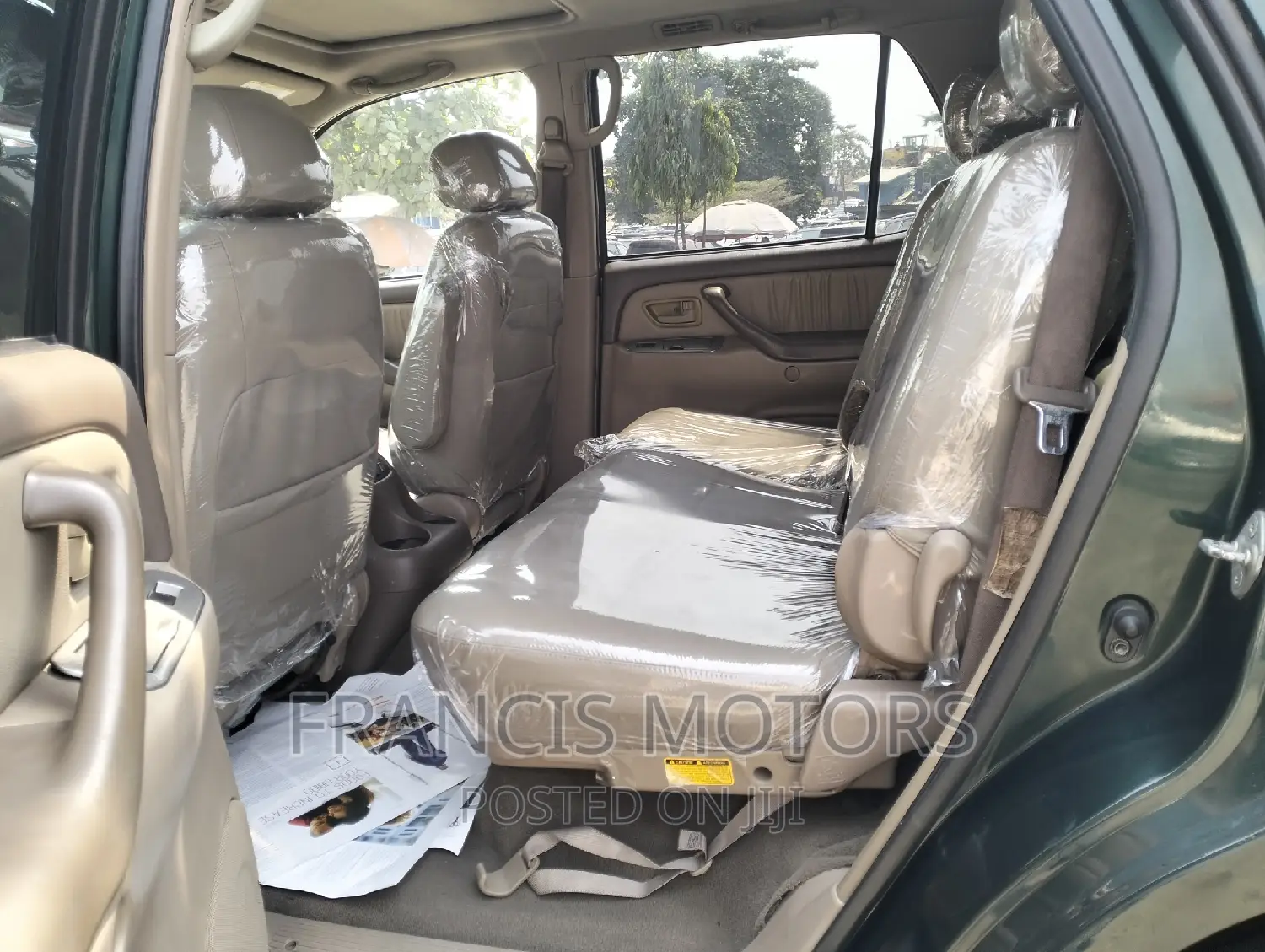 Toyota Sequoia 2004 Silver