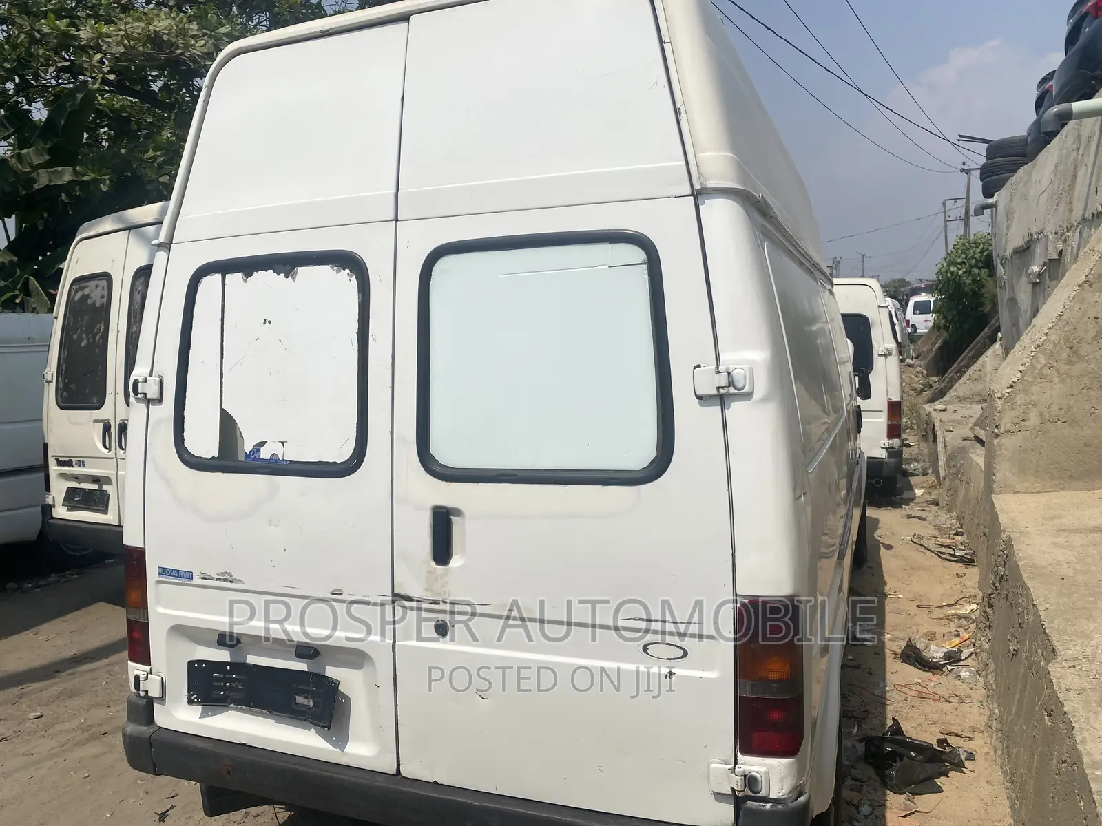 Ford Transit 2011 White