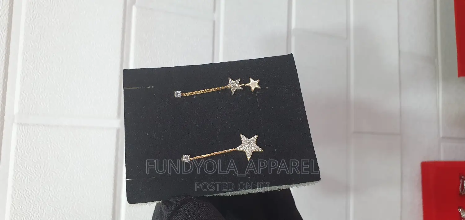 Light Weight Fashion Stock Earrings