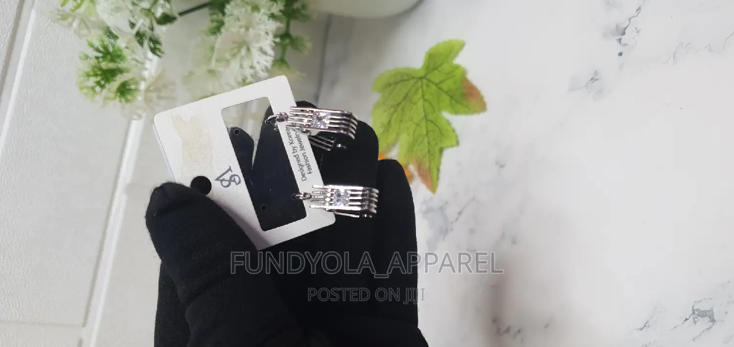 High Quality Mini Korean Loop Earring