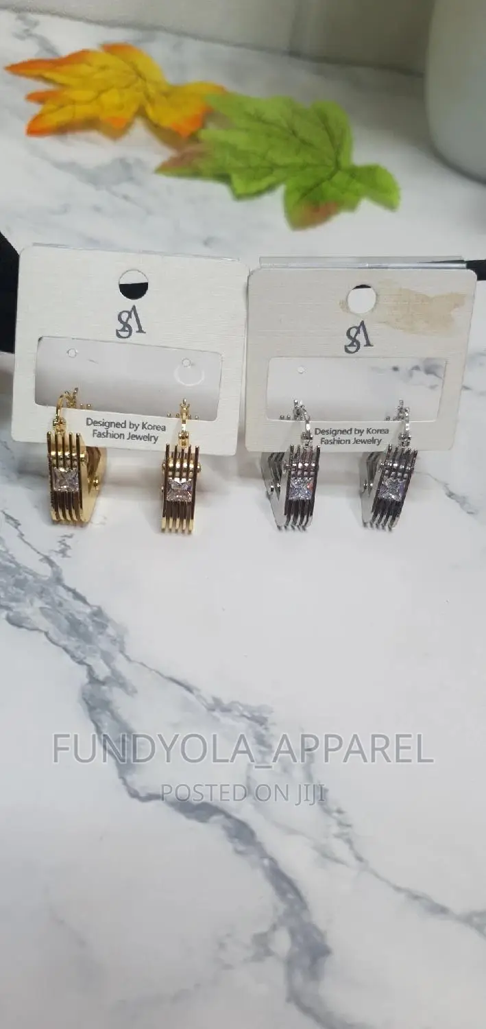 High Quality Mini Korean Loop Earring