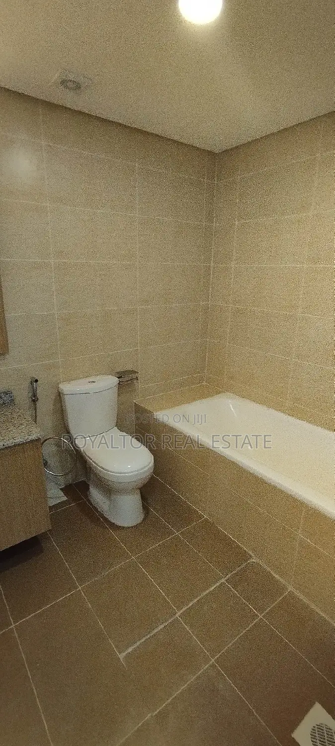 3bdrm Block of Flats in Royaltor, Benin City for rent