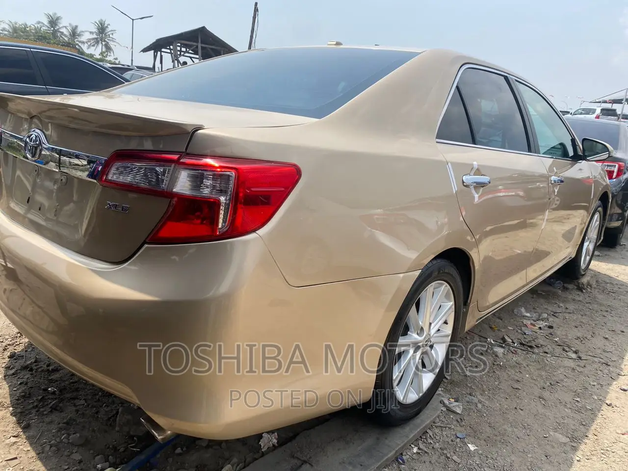 Toyota Camry 2013 Gold