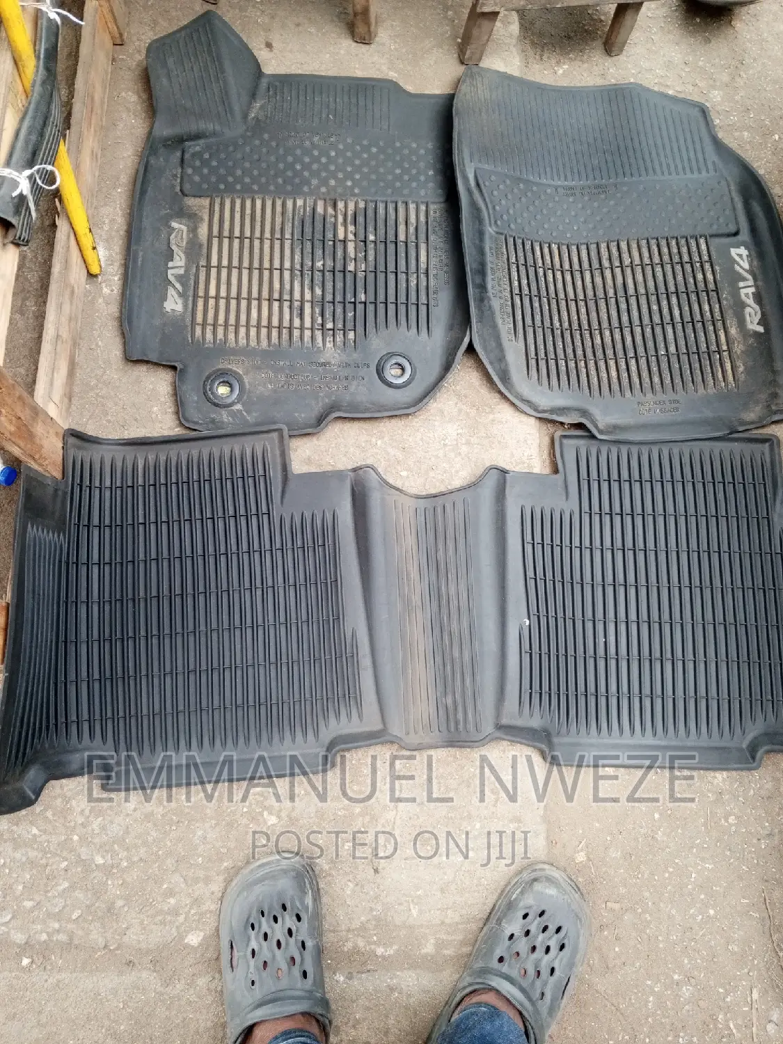 Toyota RAV4 Floor Mats