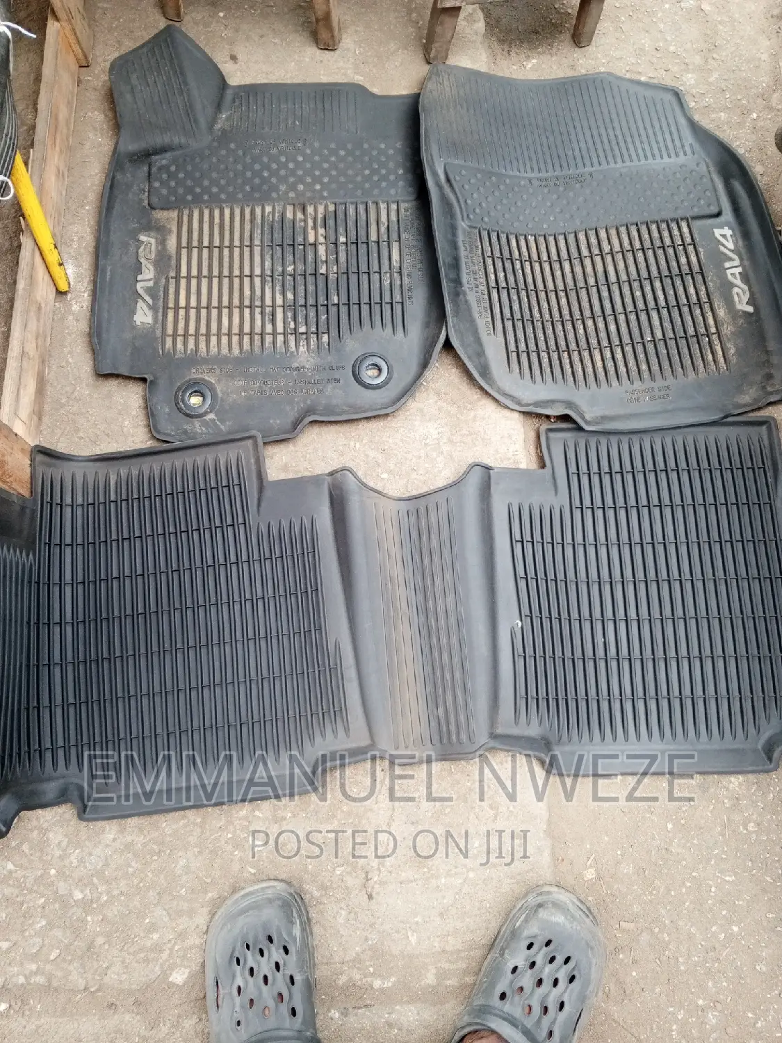 Toyota RAV4 Floor Mats