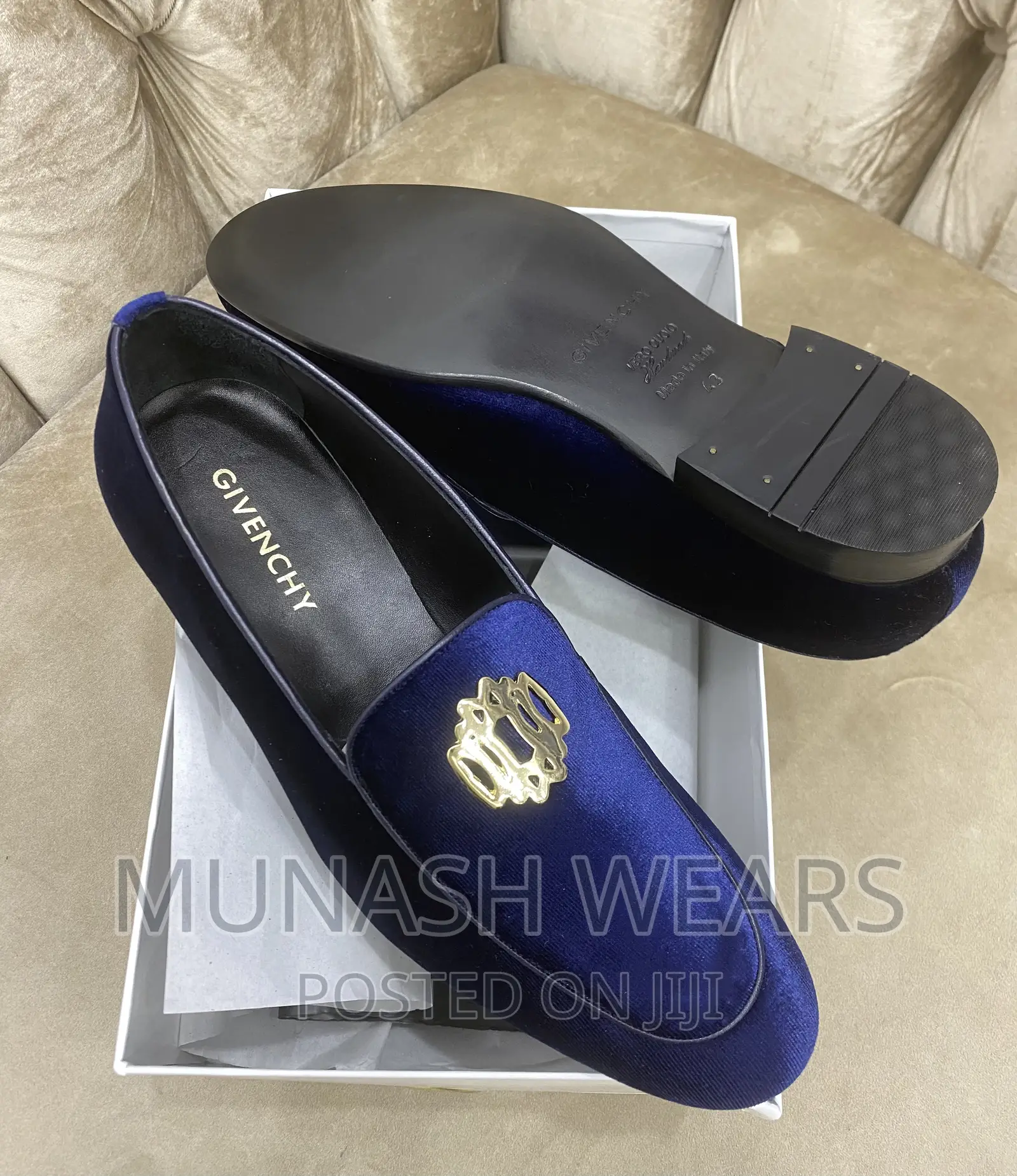 Luxury Italian Givenchy Velvet Shoe