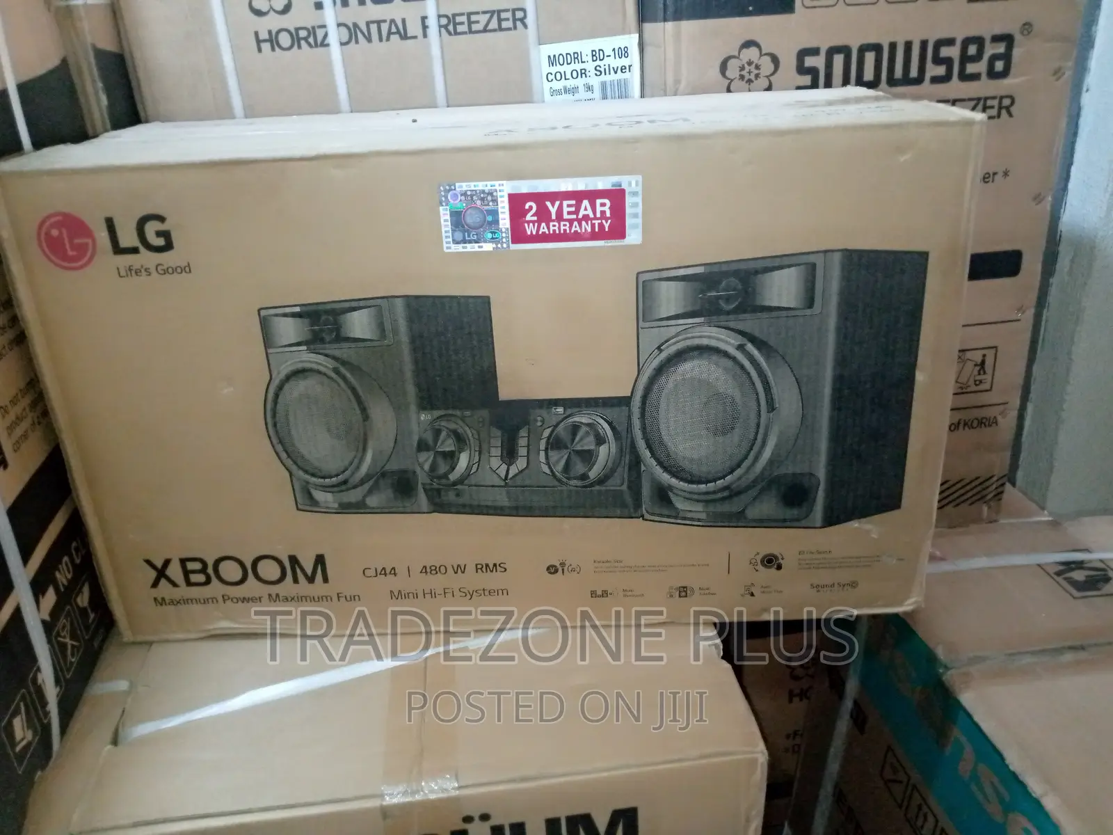 LG Hi-Fi CJ44 Sound System With Bluetooth (480W)