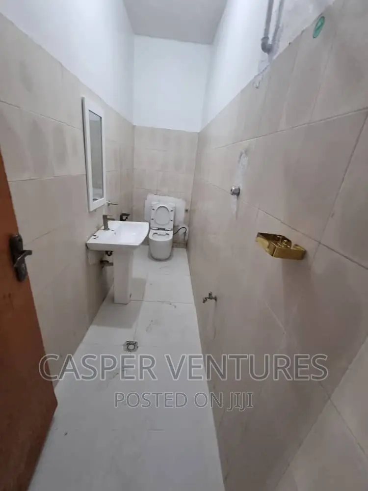 Studio Apartment in Admiralty Way, Lekki Phase 1 for rent