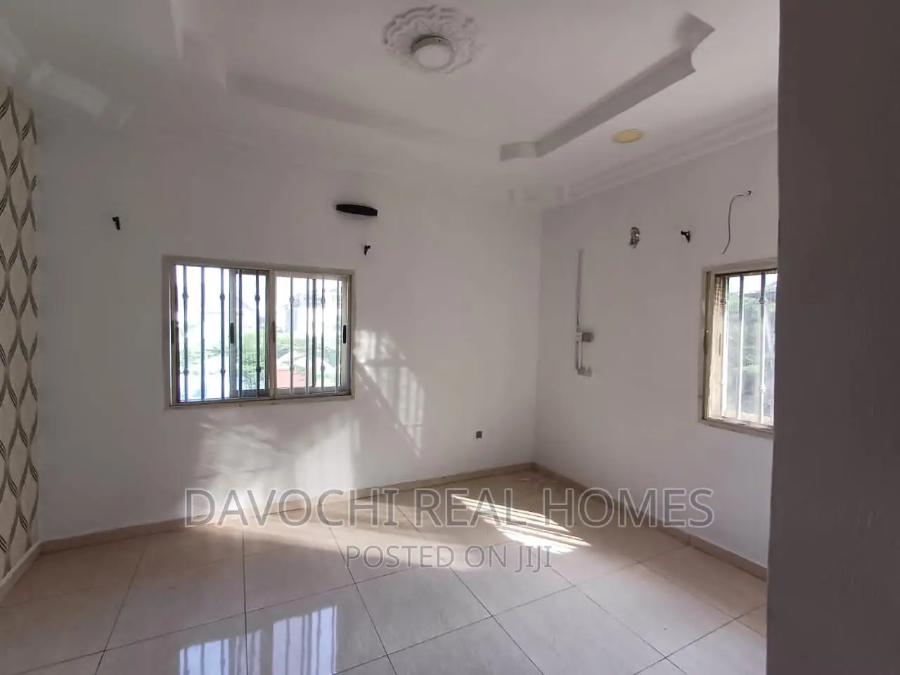 2bdrm Apartment in Pinnock Estate Osapa, Lekki for rent